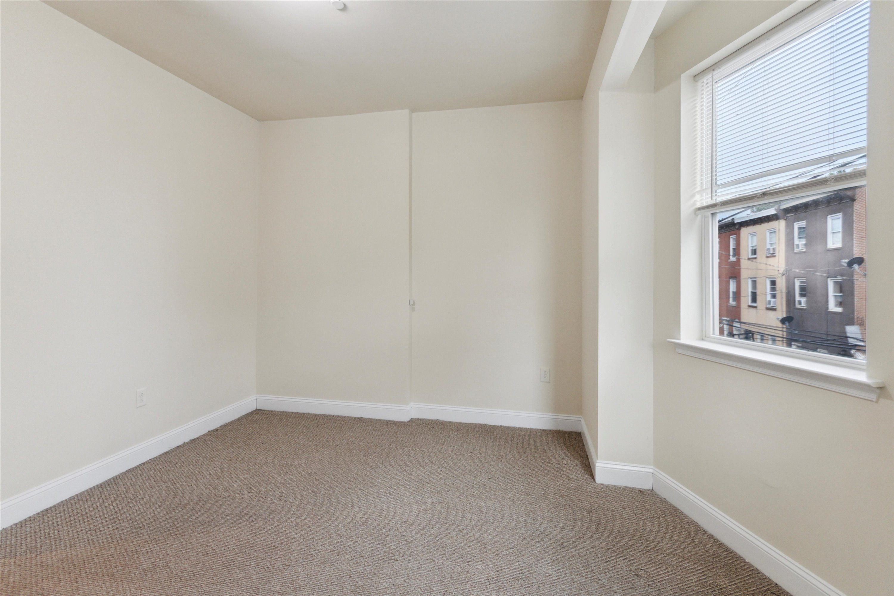 1733 N GRATZ ST Unit B
