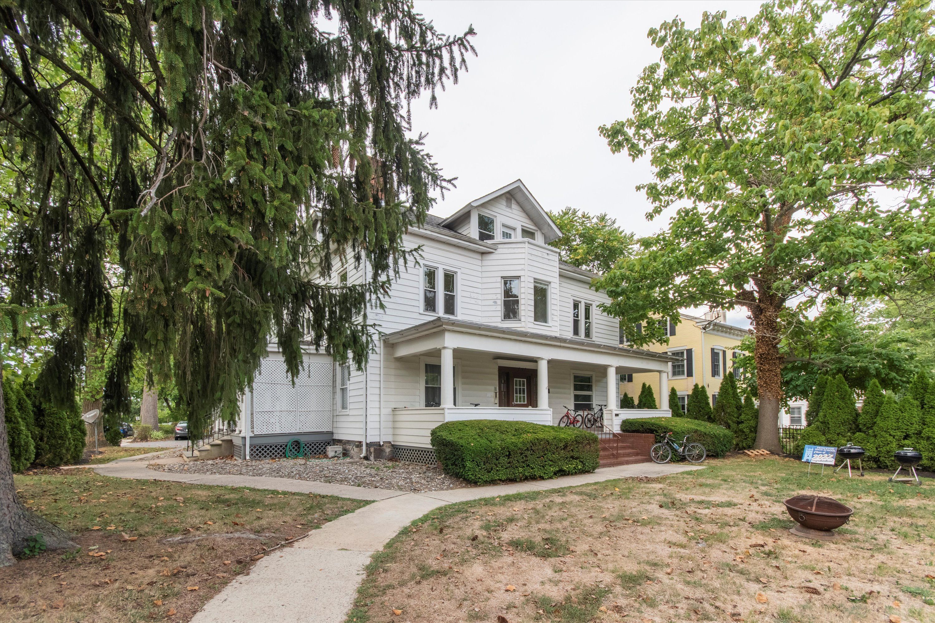 272 Nassau St Unit 3