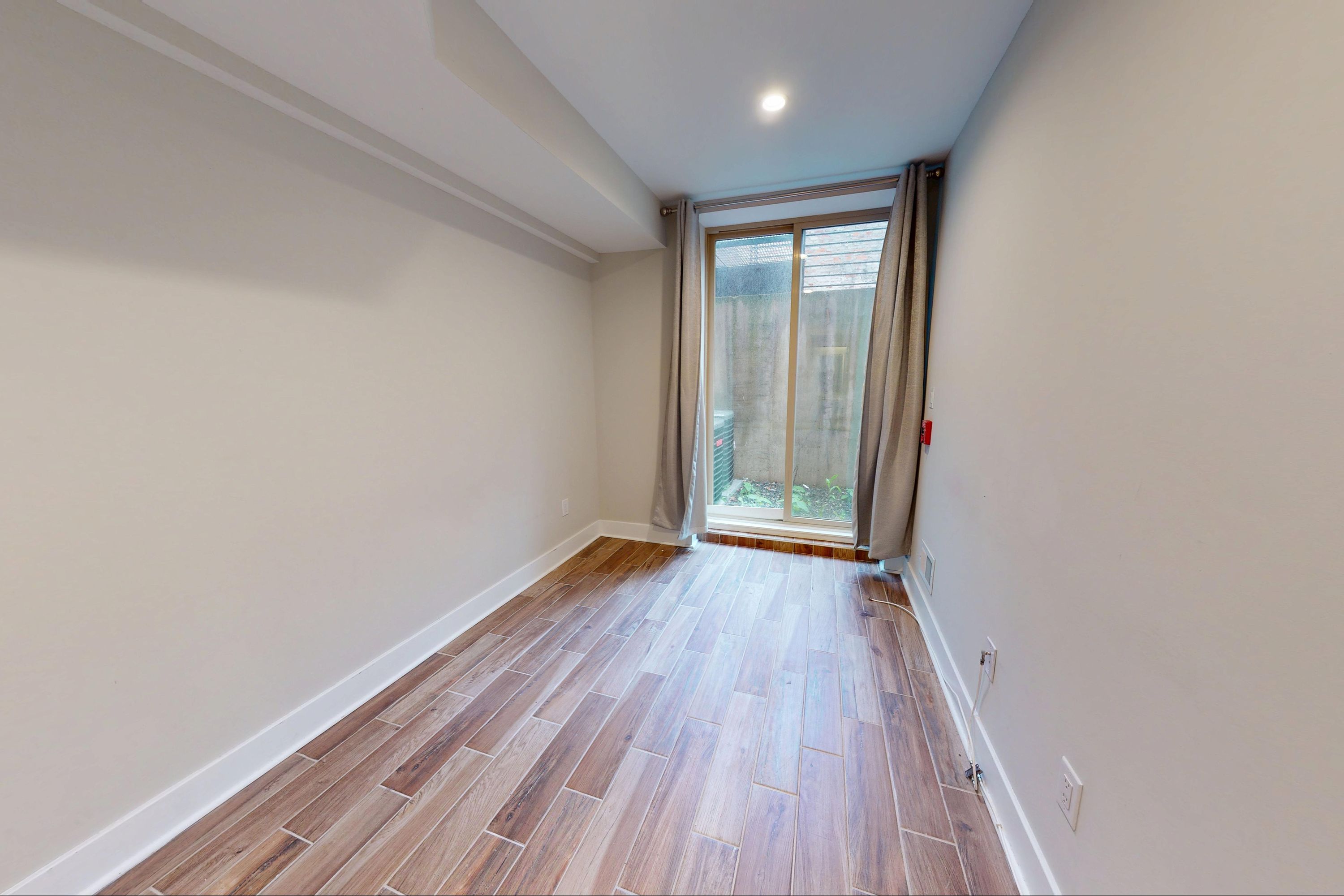1419 N Franklin St Unit 2