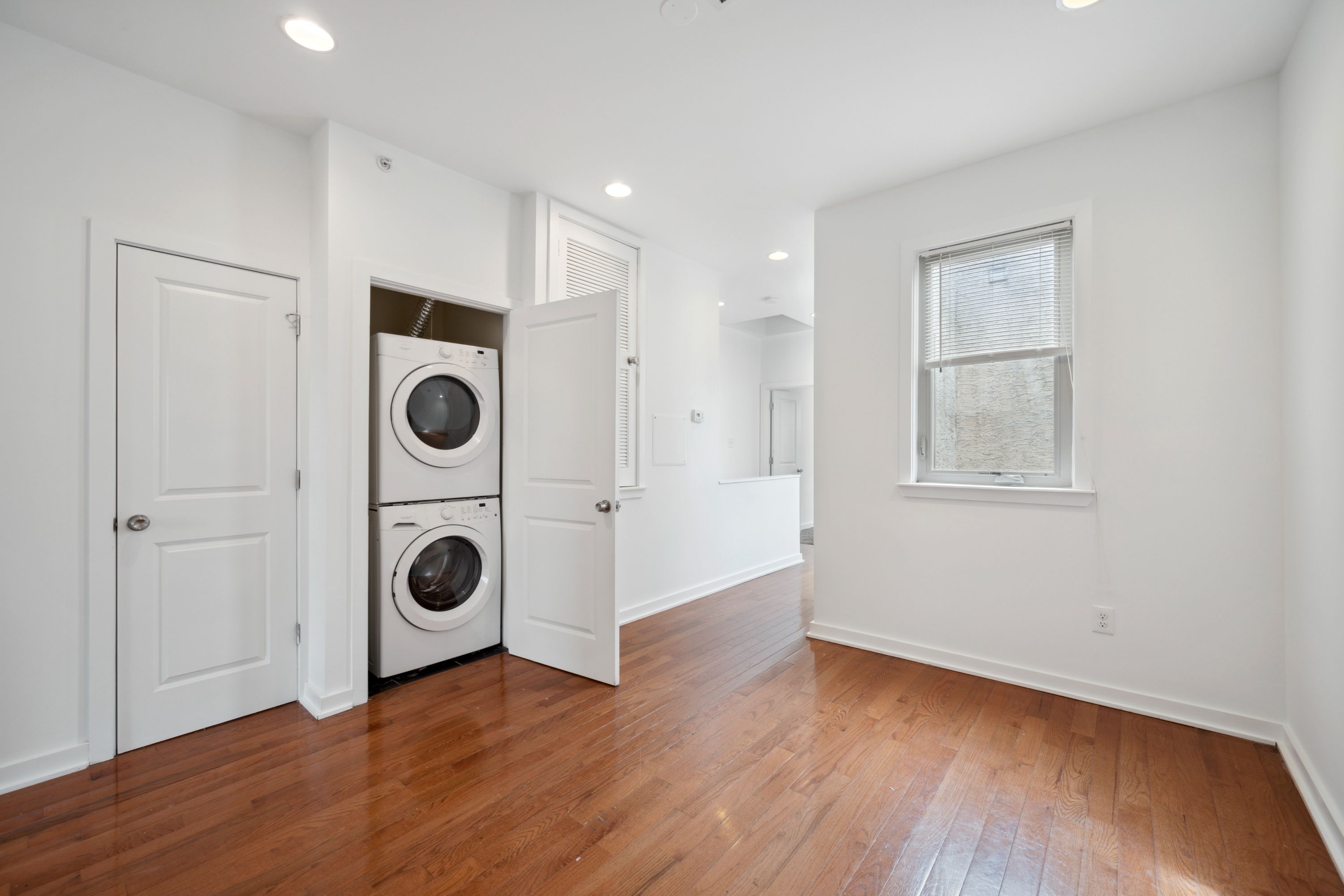 1612 N SYDENHAM ST Unit 2