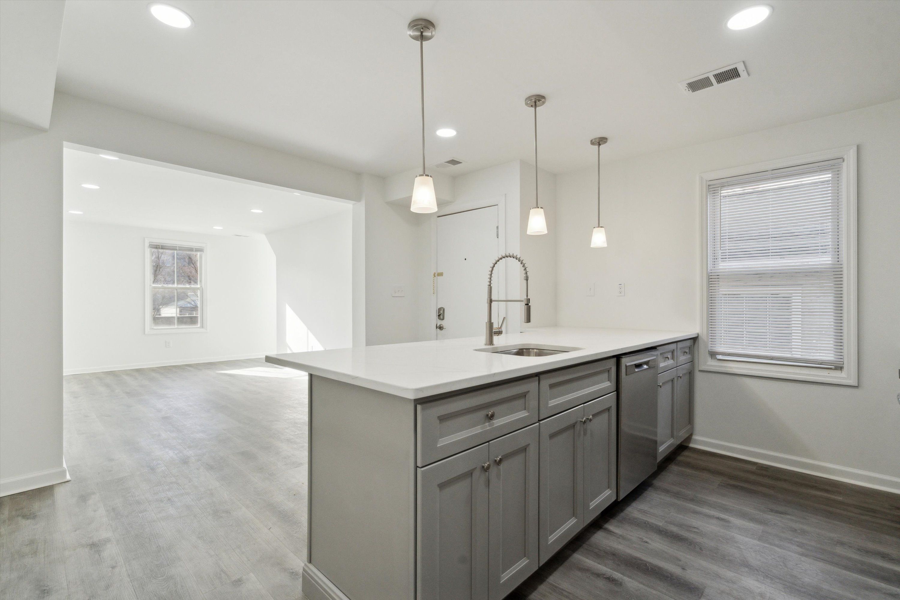 146 NASSAU ST Unit 2