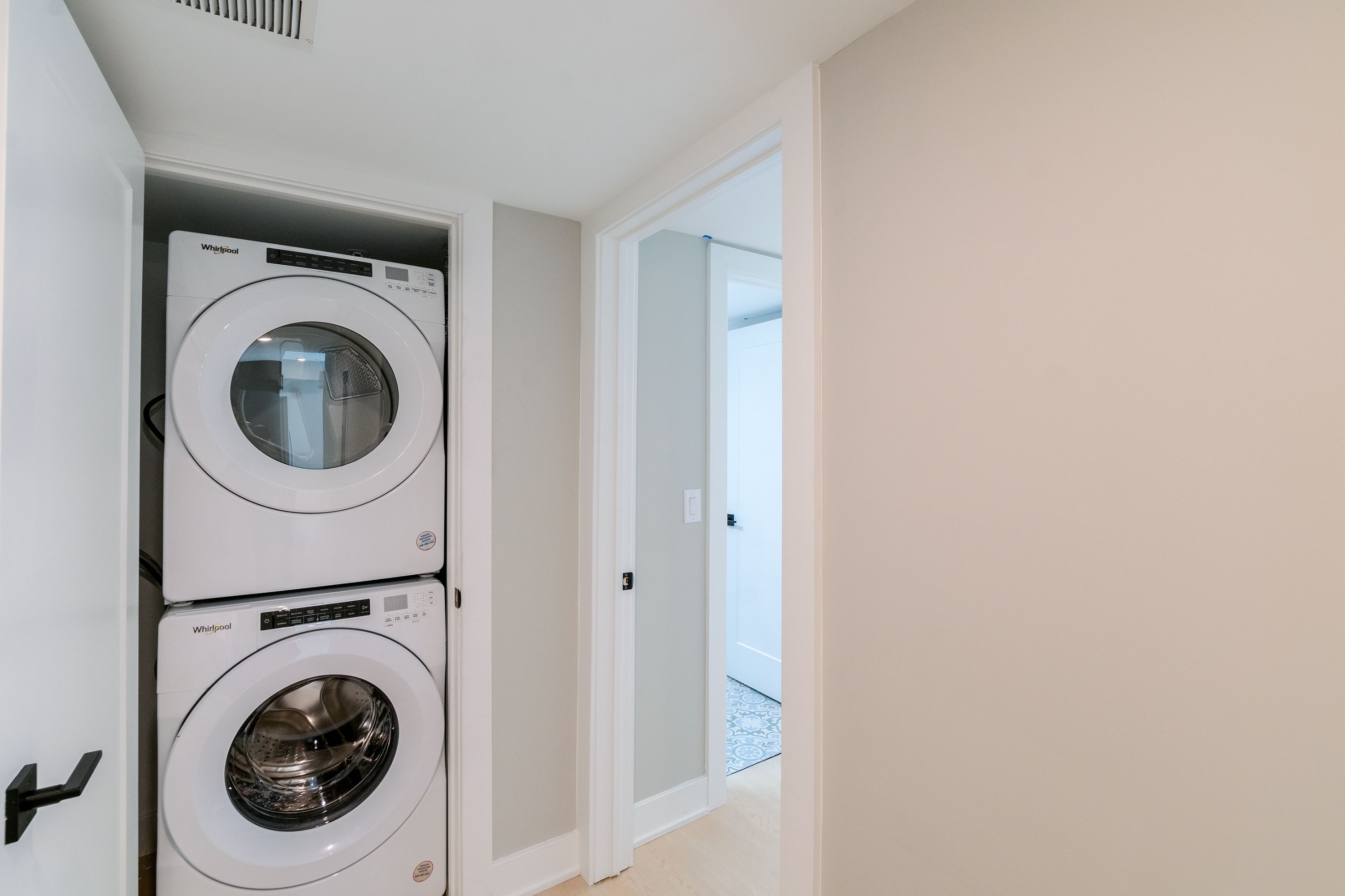 6604 Ridge Avenue Unit 305
