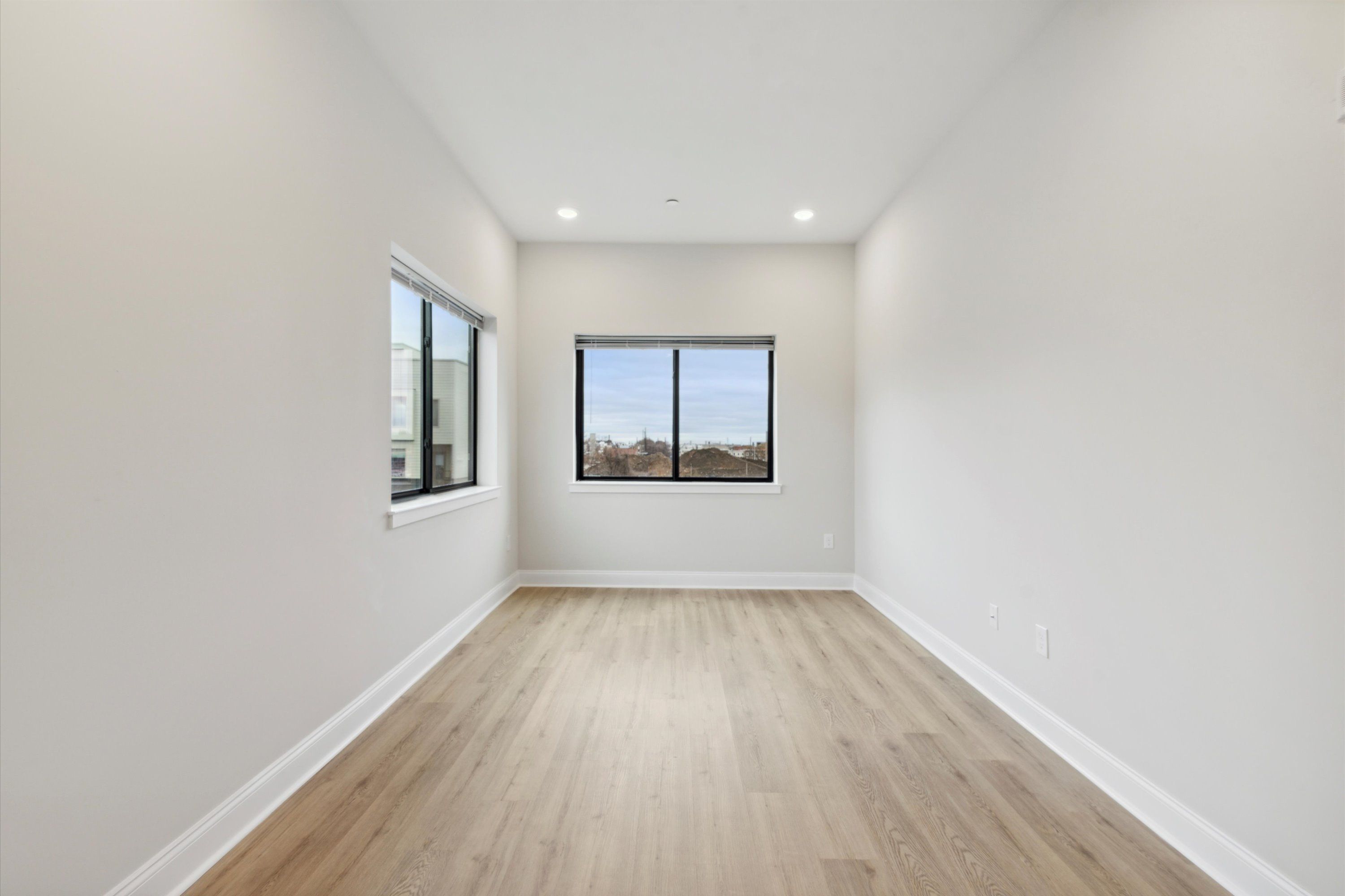 2157 E LEHIGH AVE Unit 412