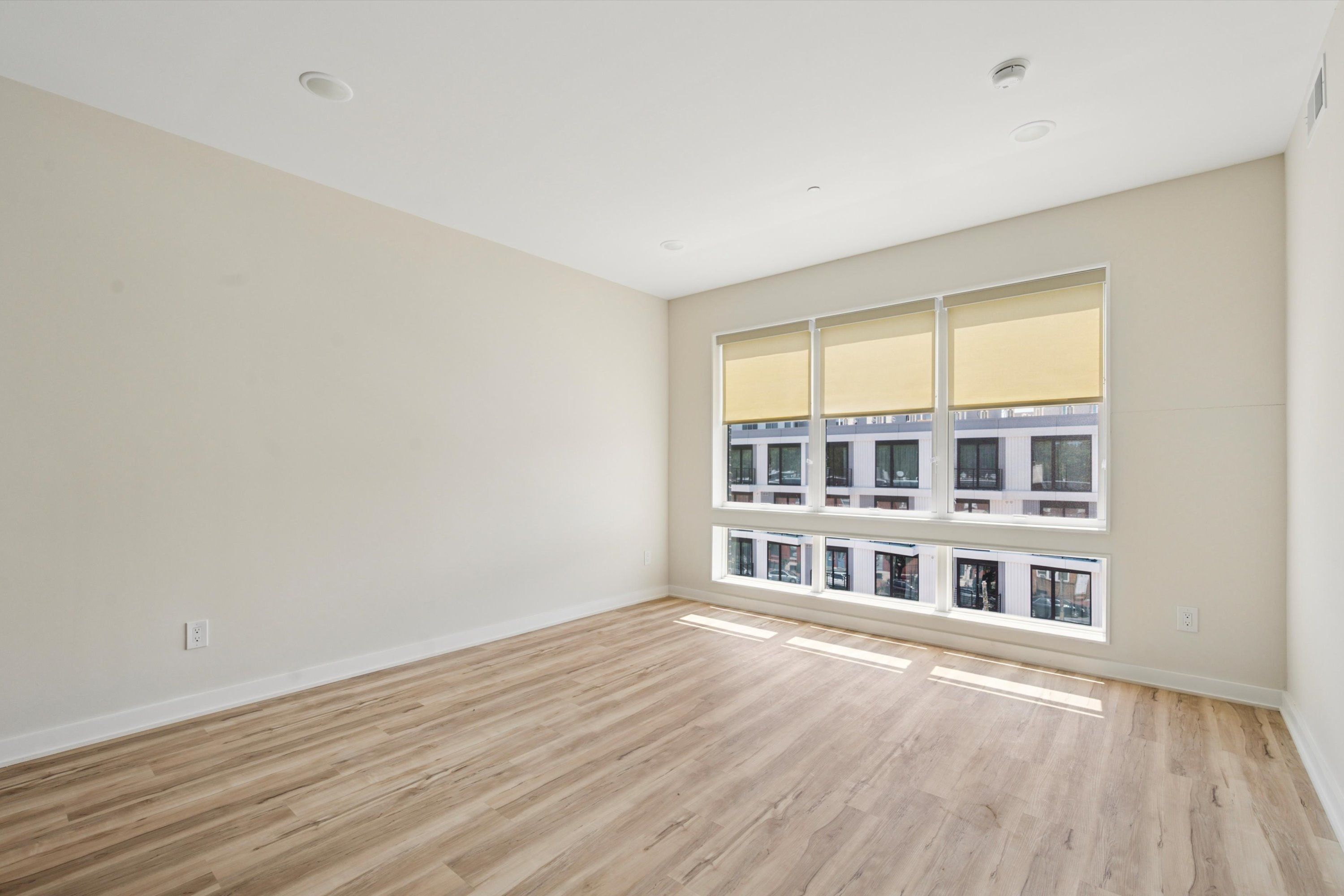 3729 LANCASTER AVE Unit 401