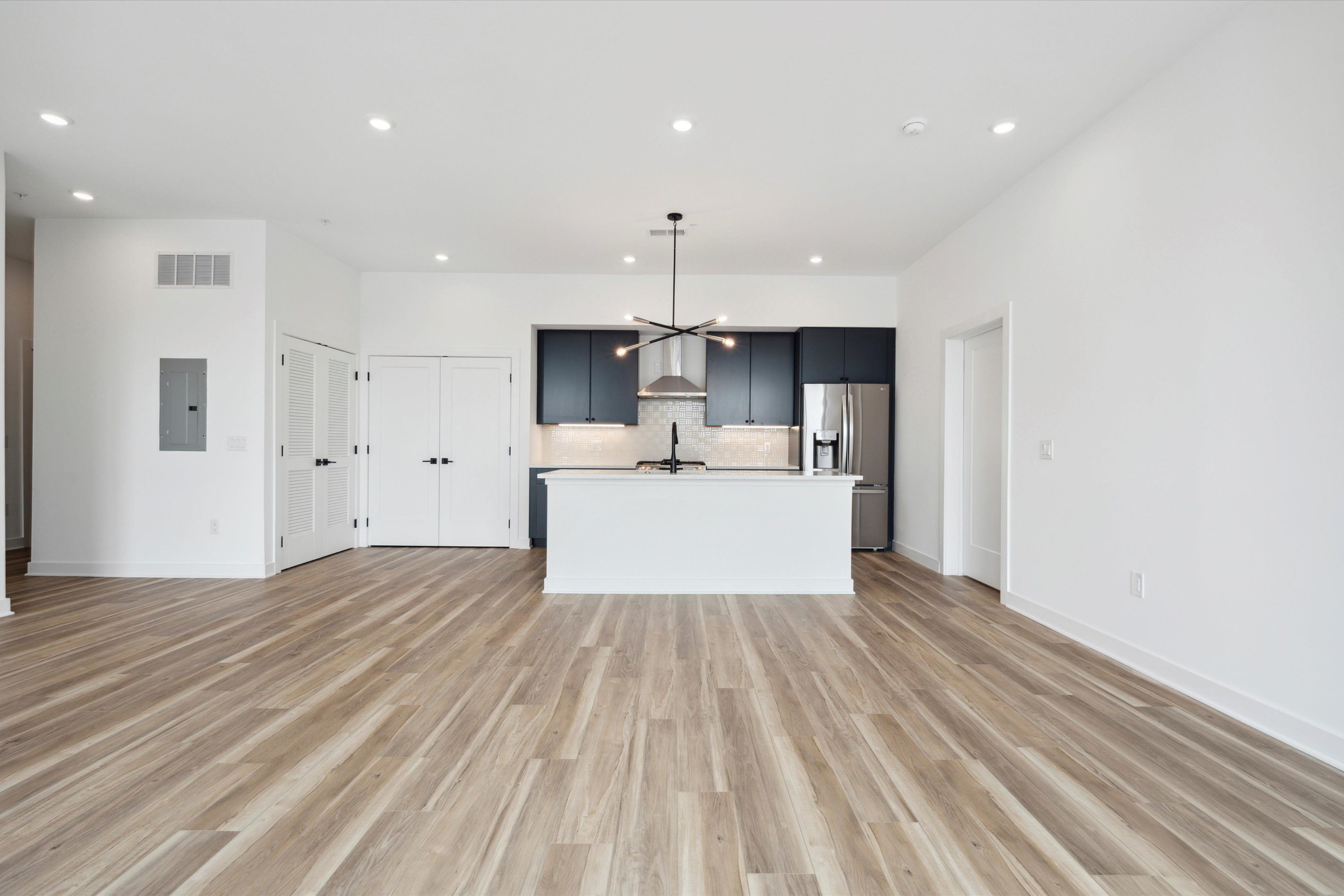 2636 E YORK ST Unit 606