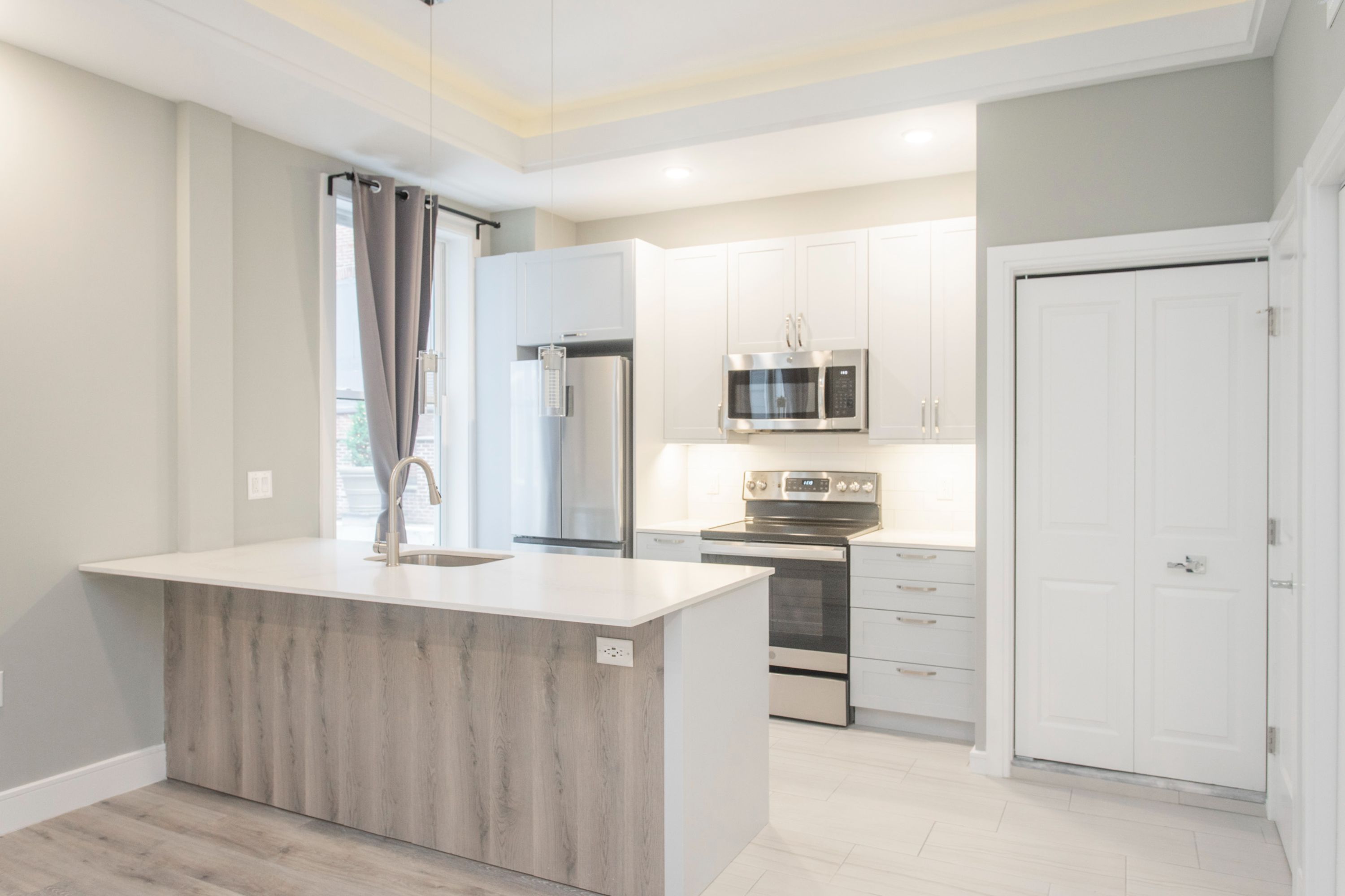 1133 E COLUMBIA AVE Unit 103