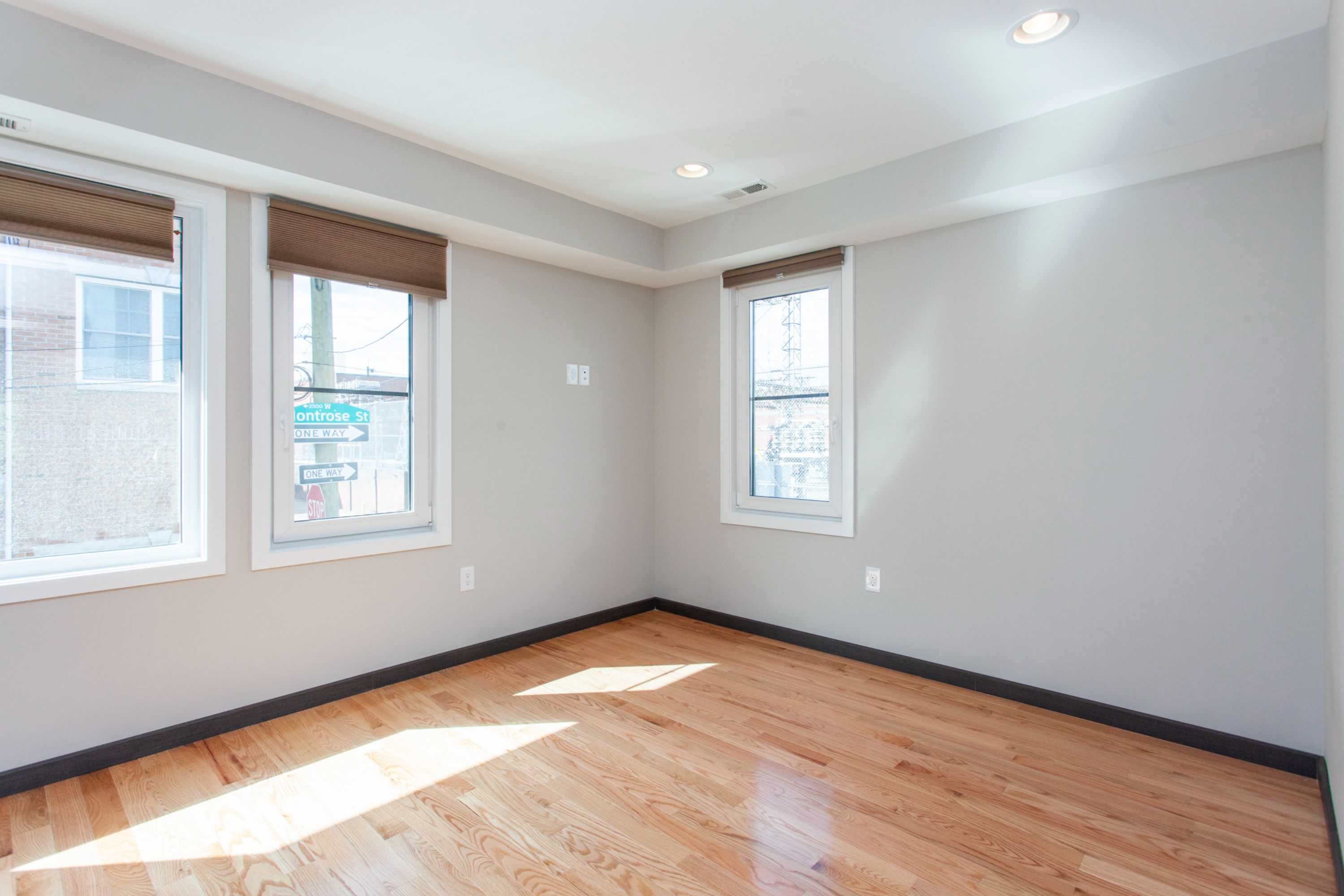 2553 MONTROSE ST Unit B