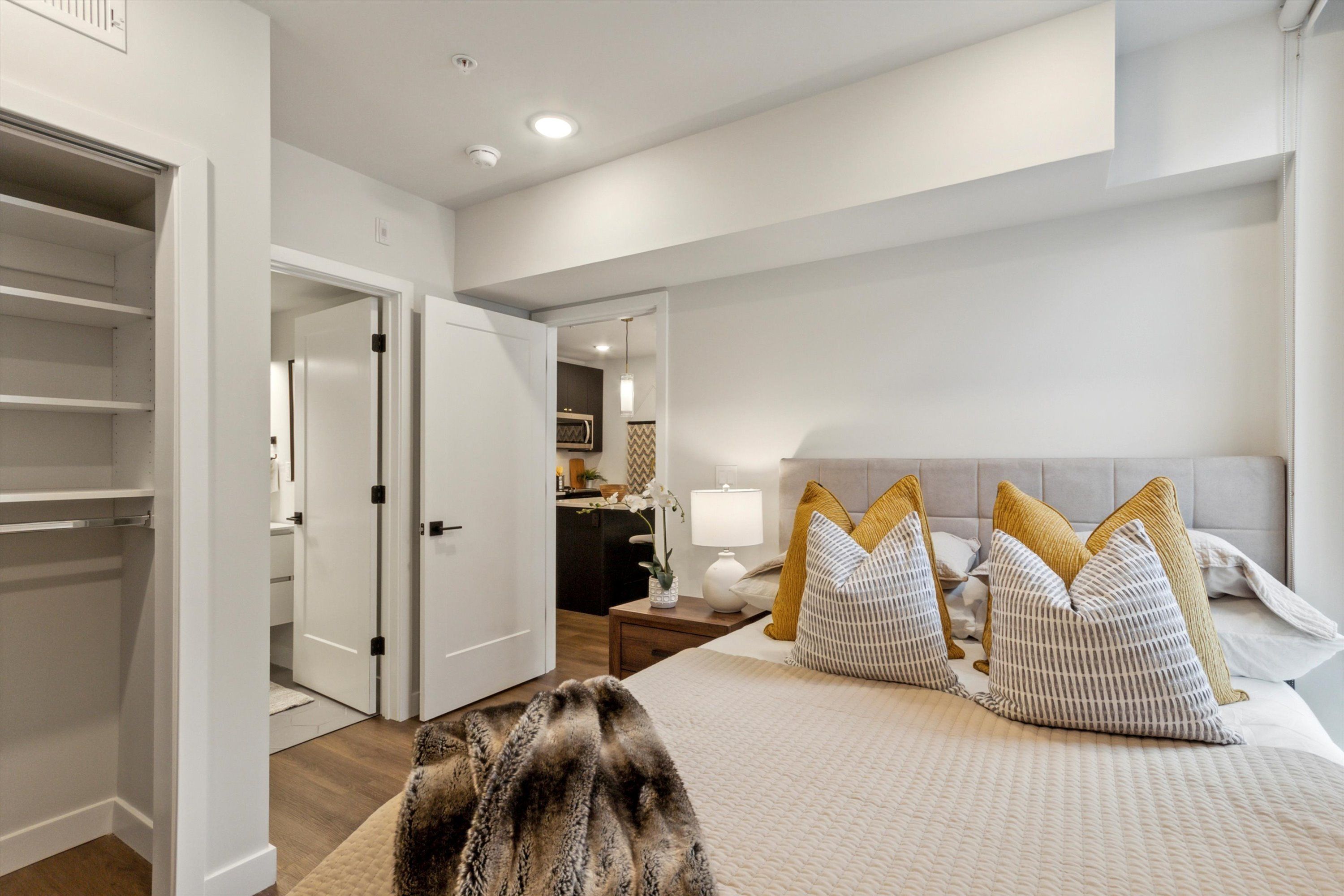 1102 GERMANTOWN AVENUE Unit 405