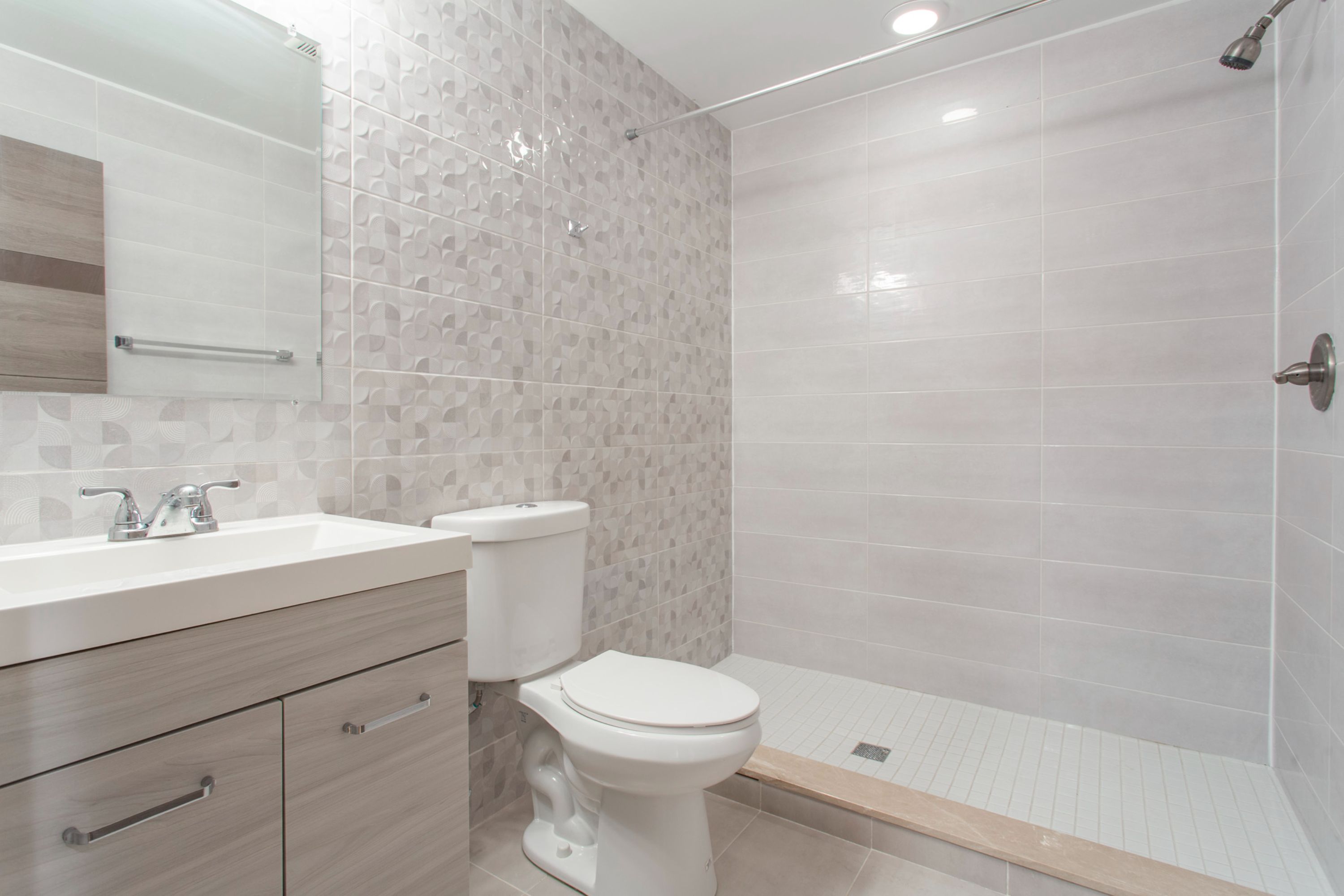 2549-51 MONTROSE ST Unit A