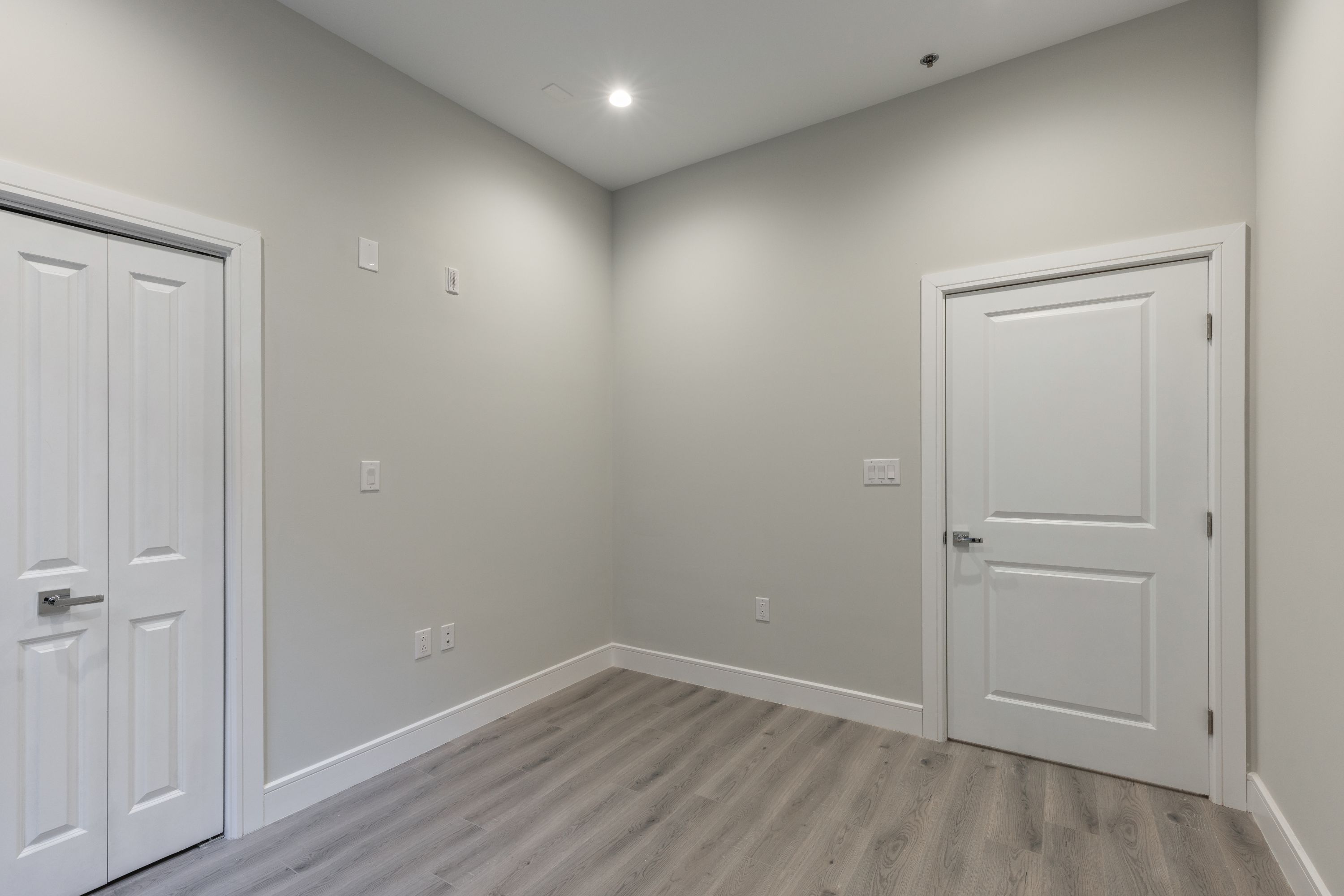 1133 E COLUMBIA AVE Unit 102