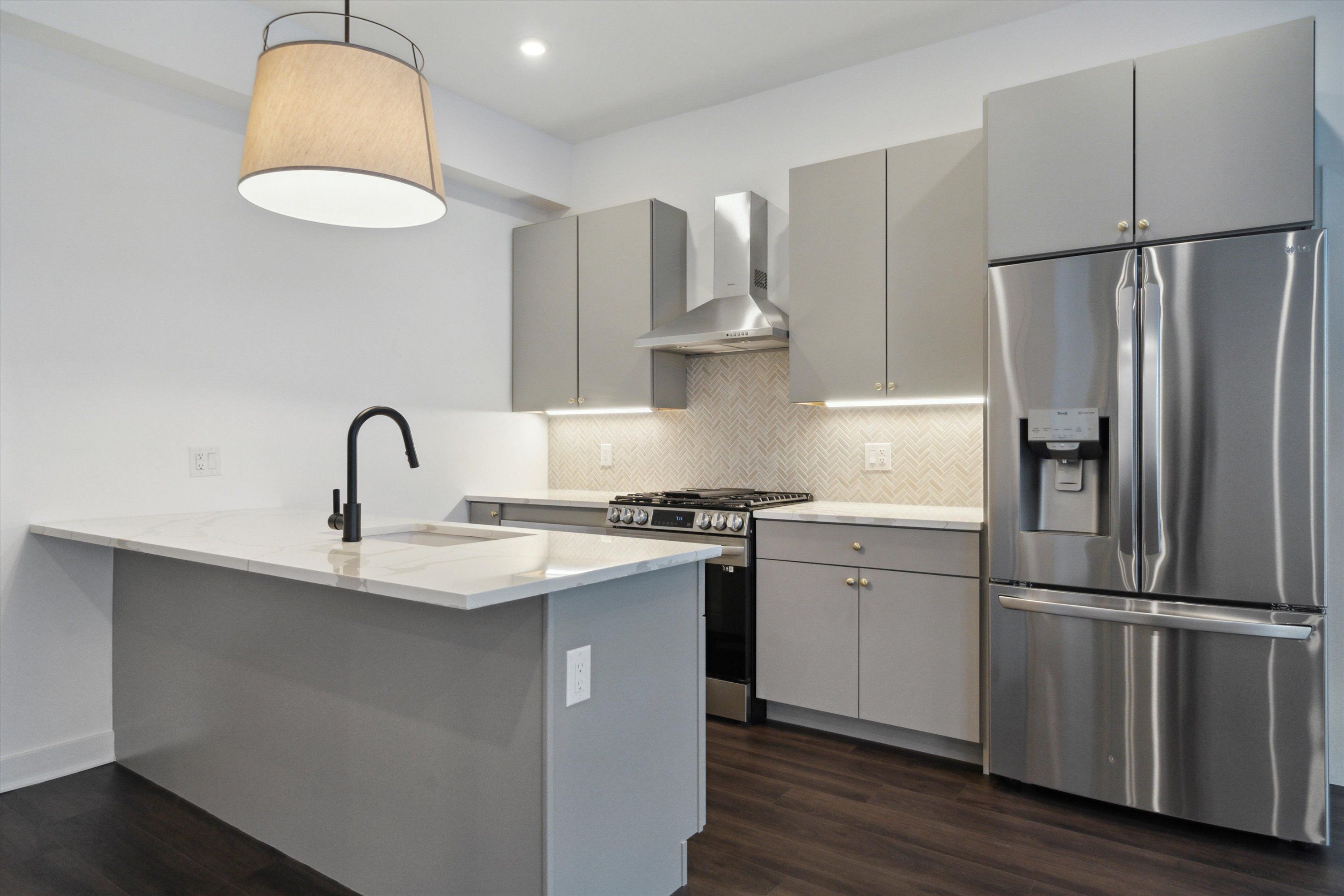 2636 E YORK ST Unit 605