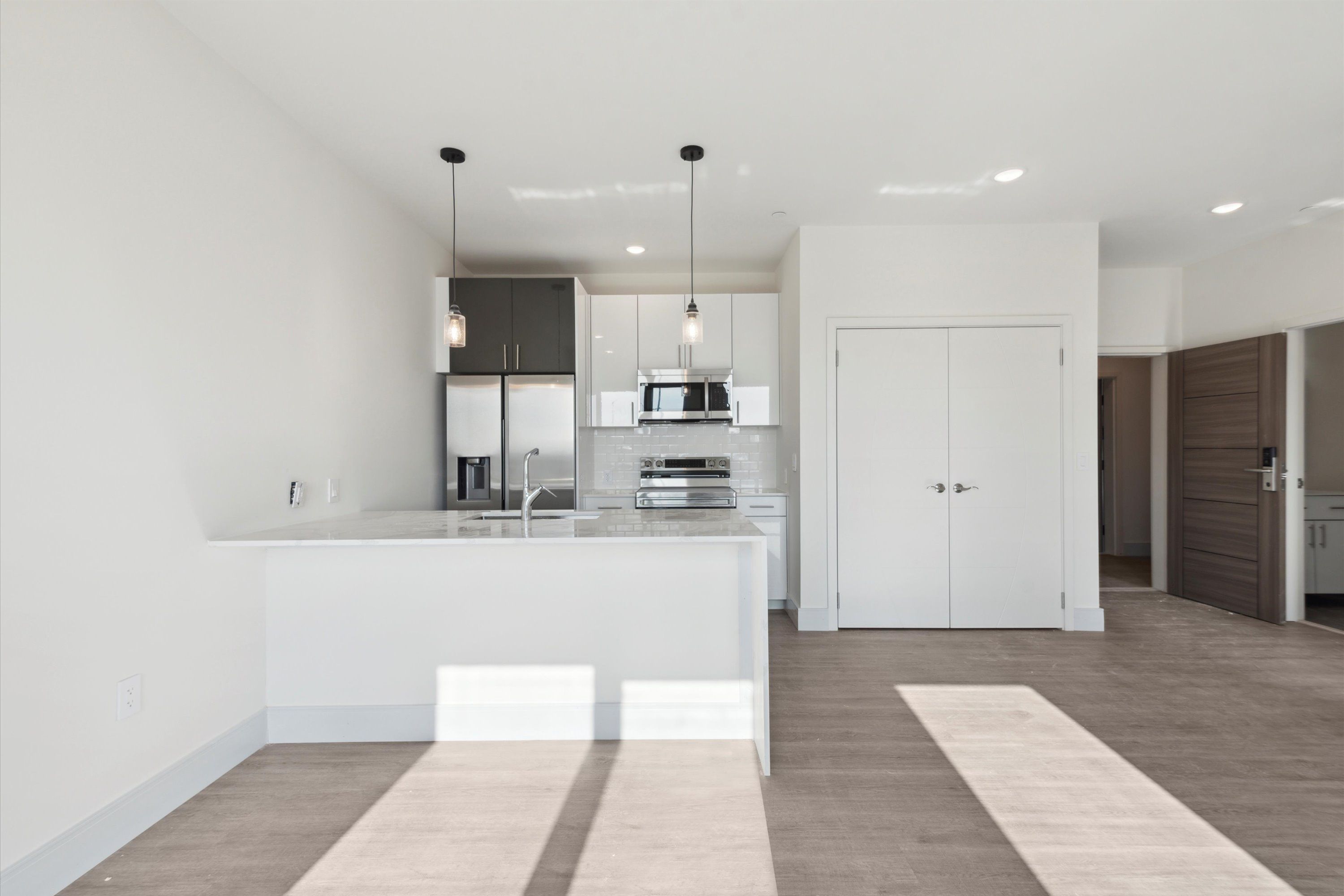1221 E Fletcher St Unit 303