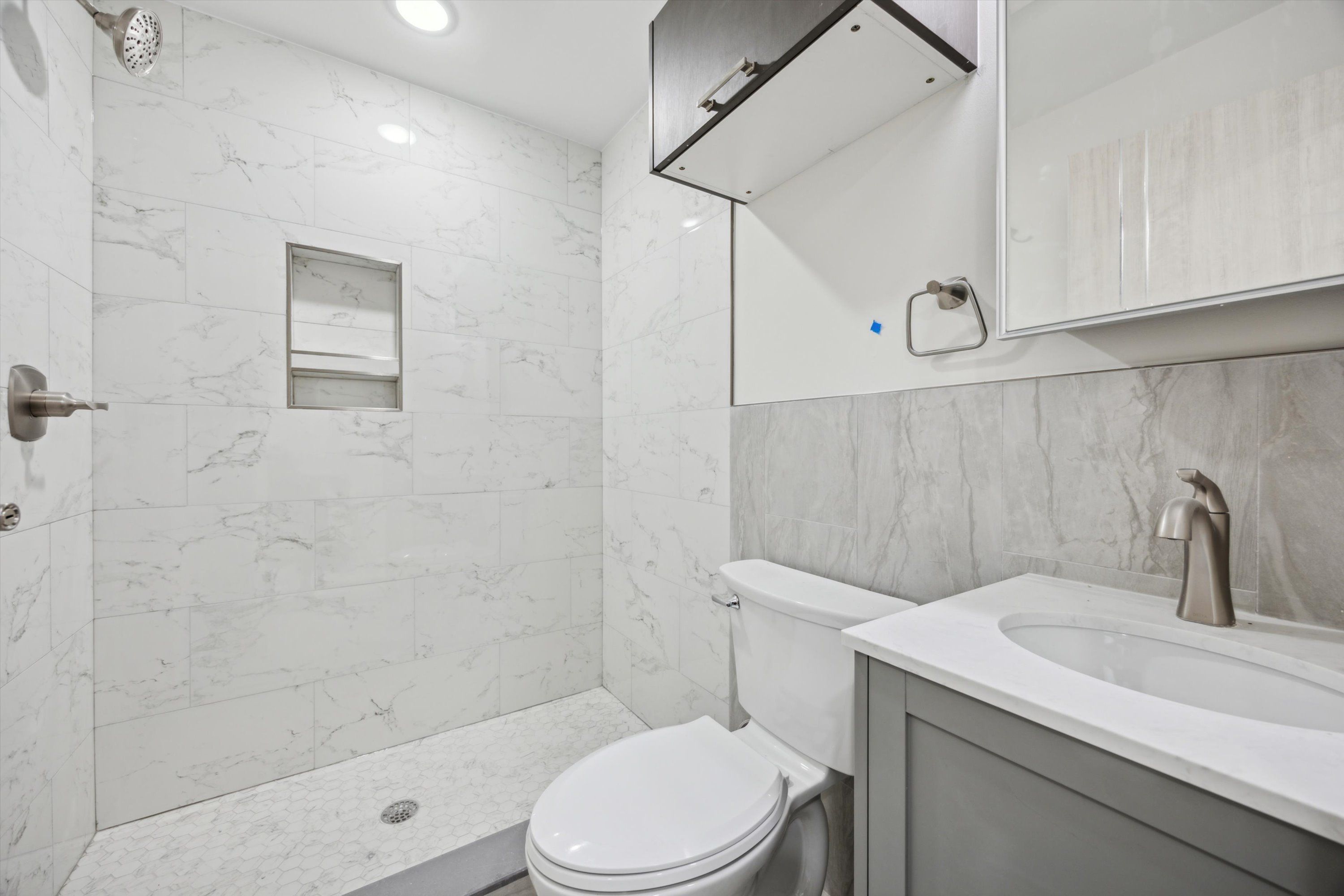 3729 LANCASTER AVE Unit 400