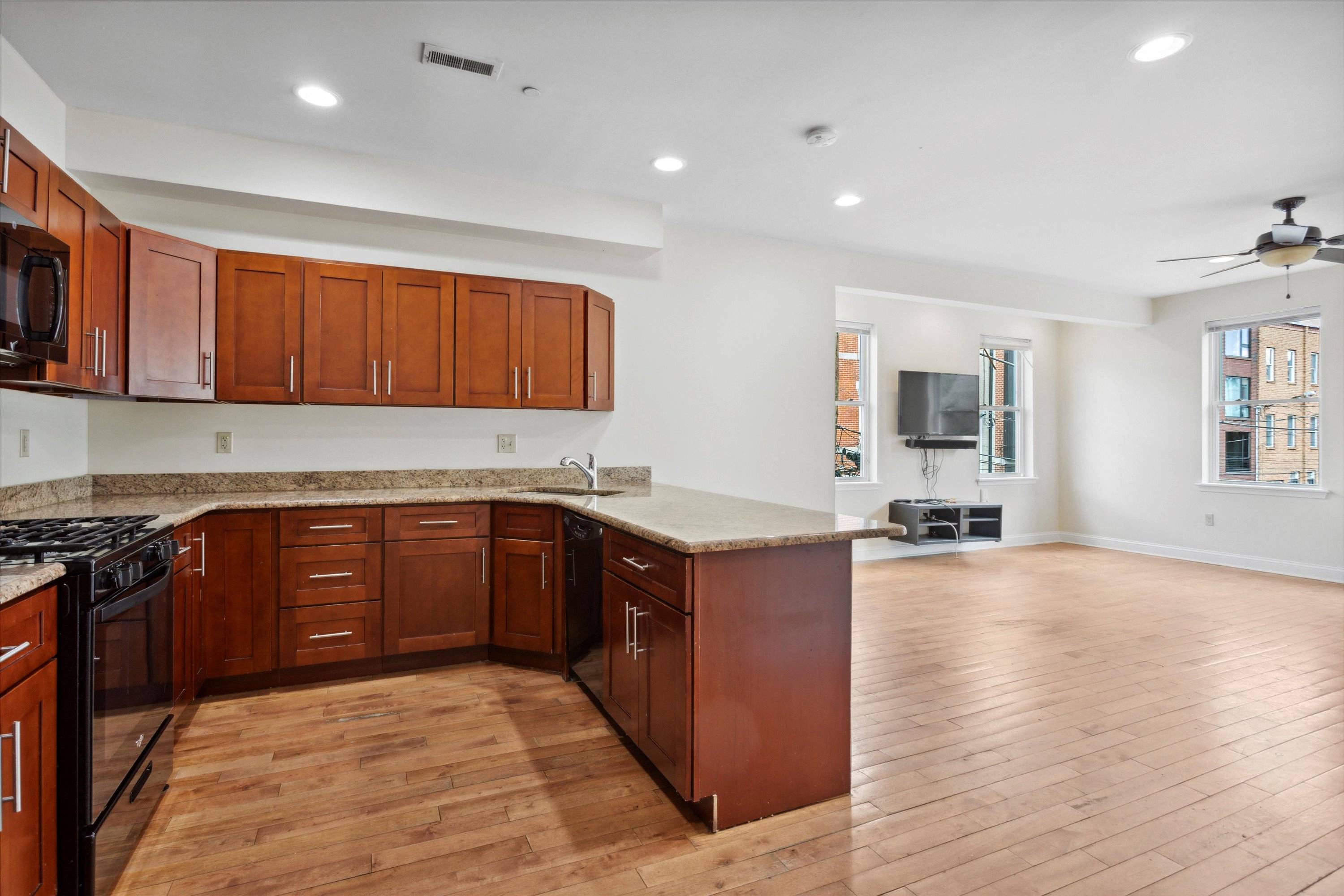 1935 N 18TH ST Unit B