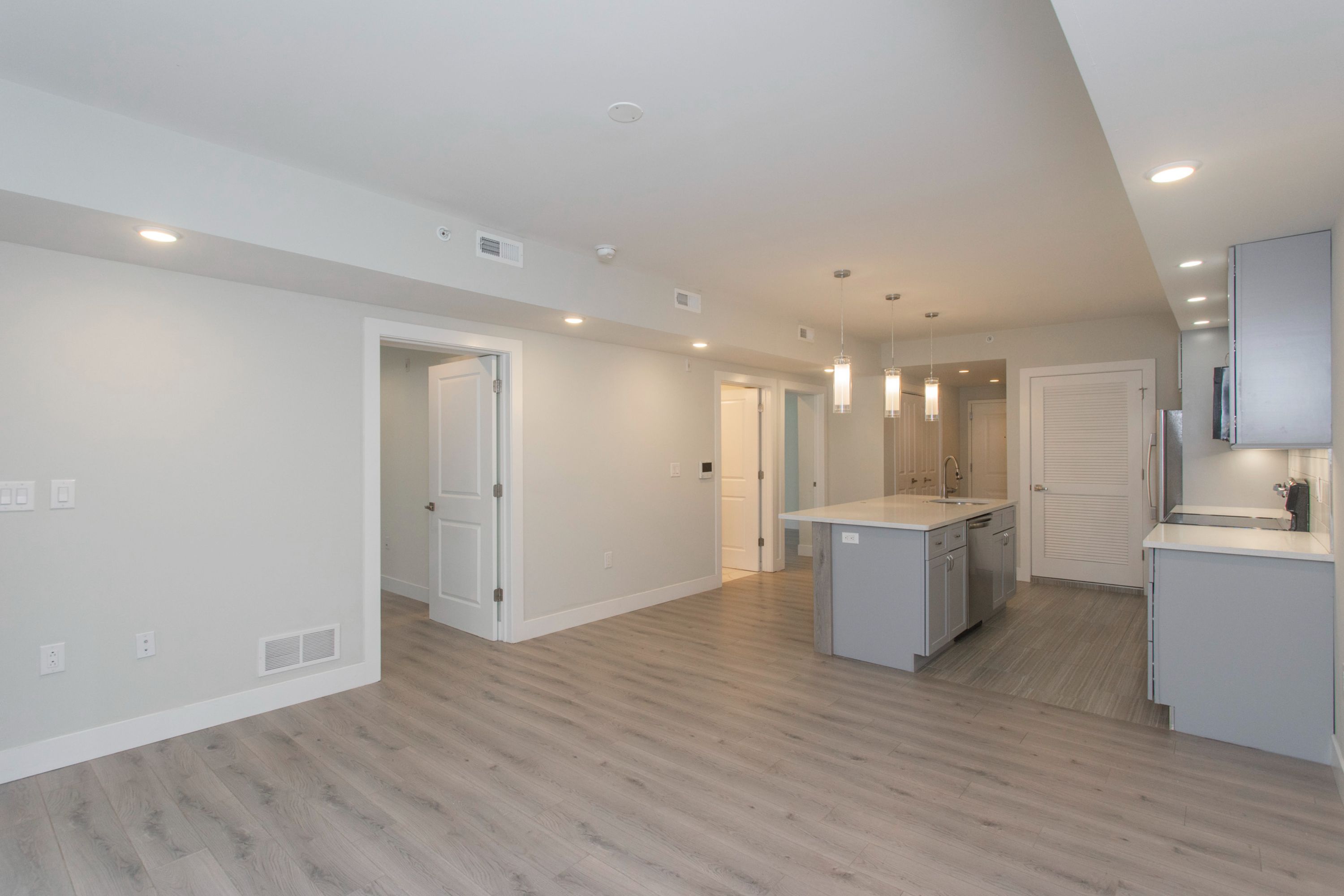 1533-39 PARRISH ST Unit 2F