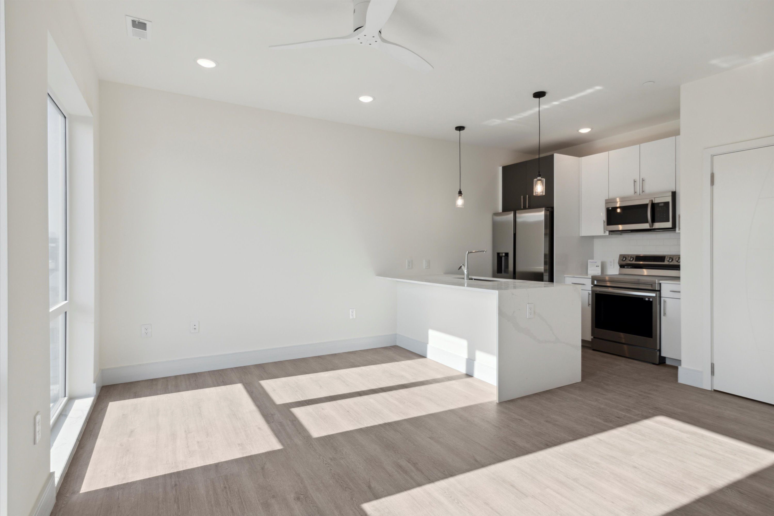 1221 E Fletcher St Unit 303