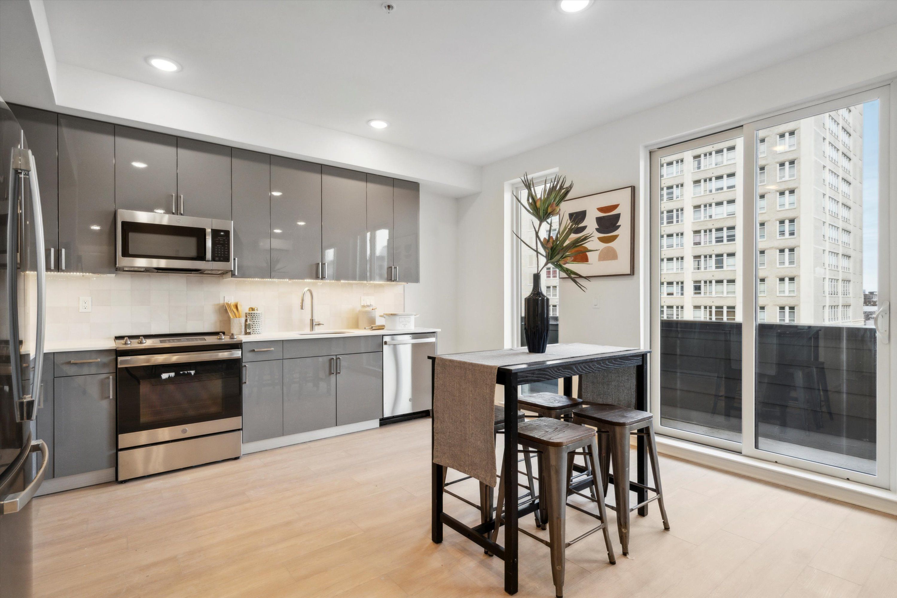 225 N 12TH ST Unit 504