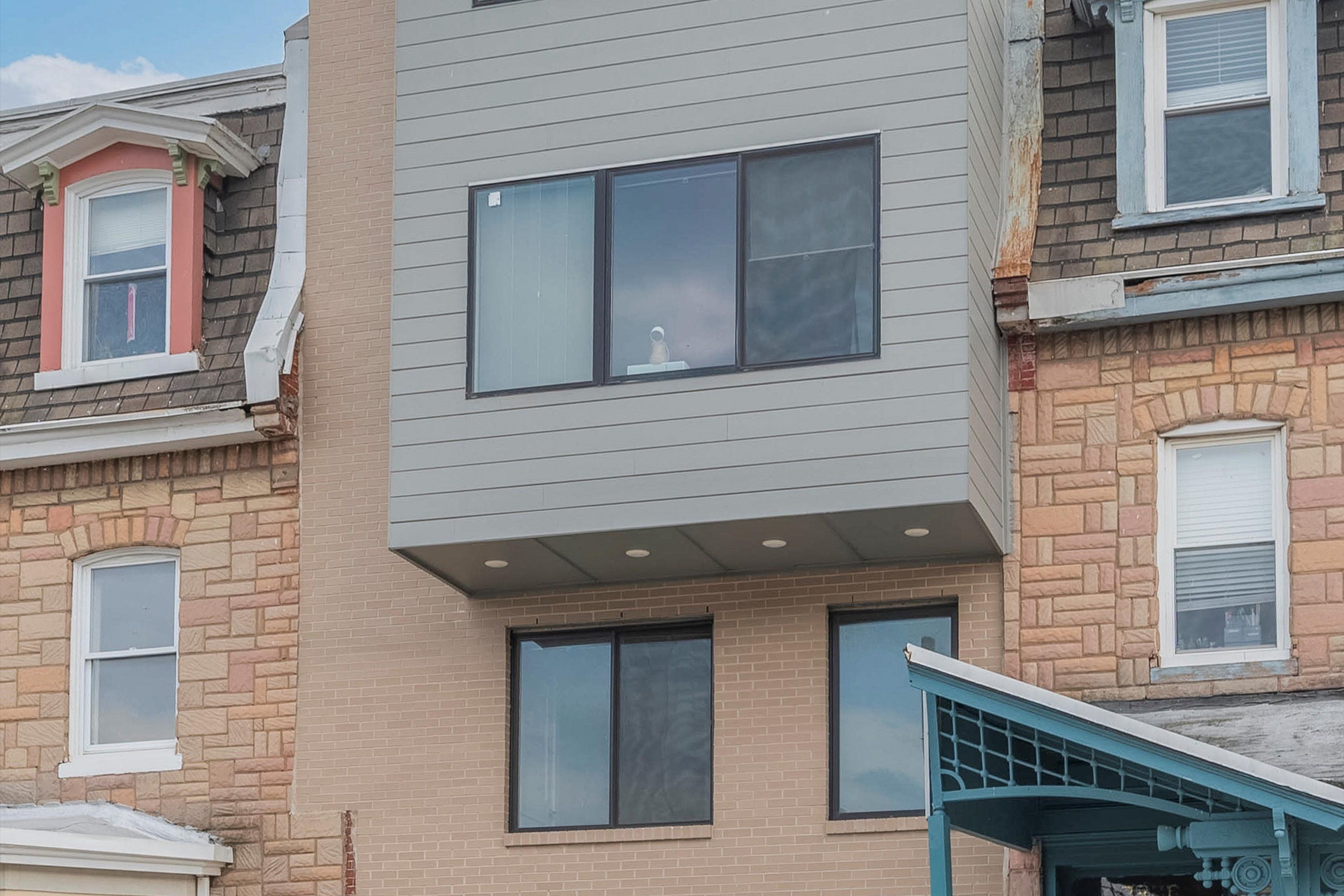 3834 BARING ST Unit 201