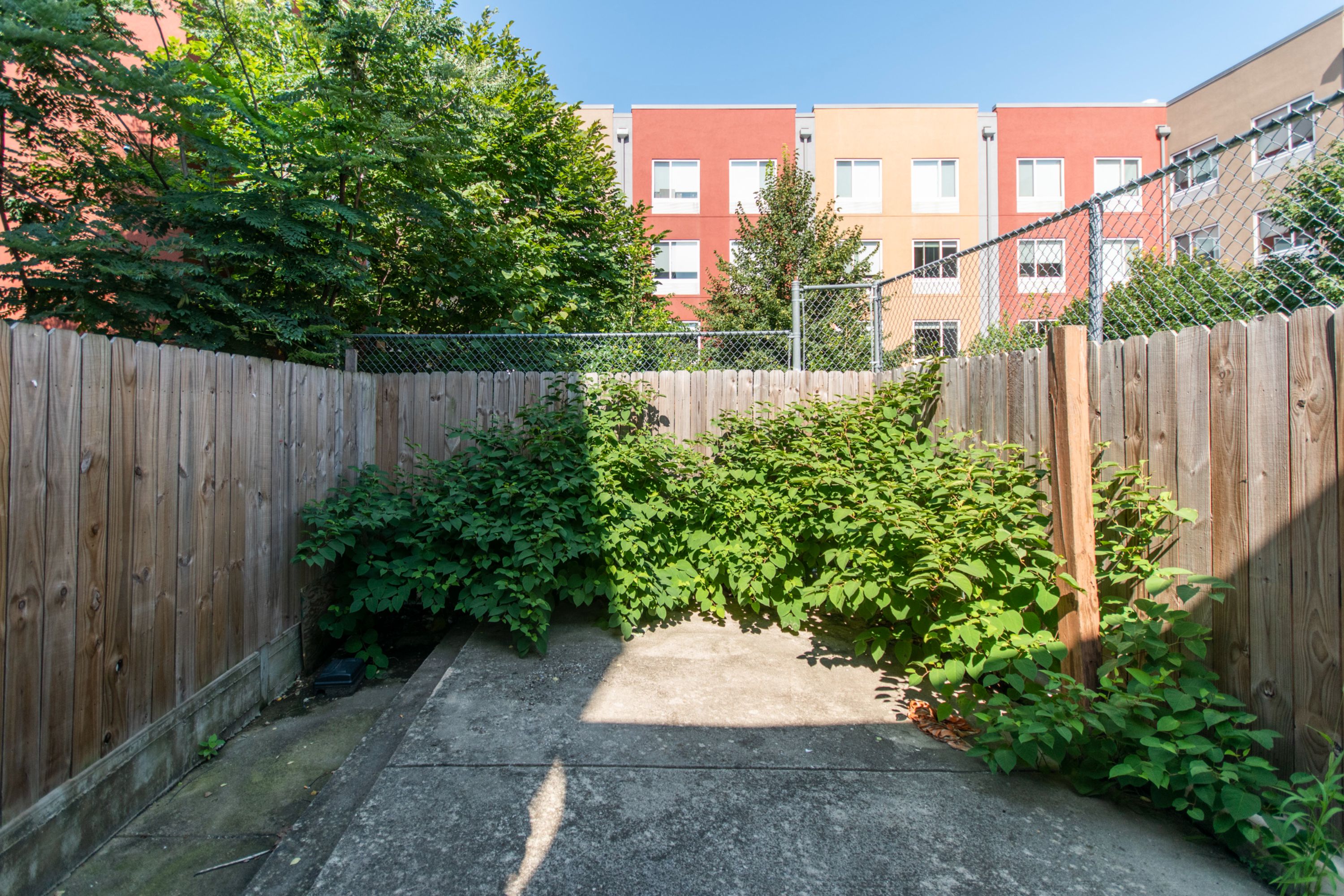 1634 N SYDENHAM ST