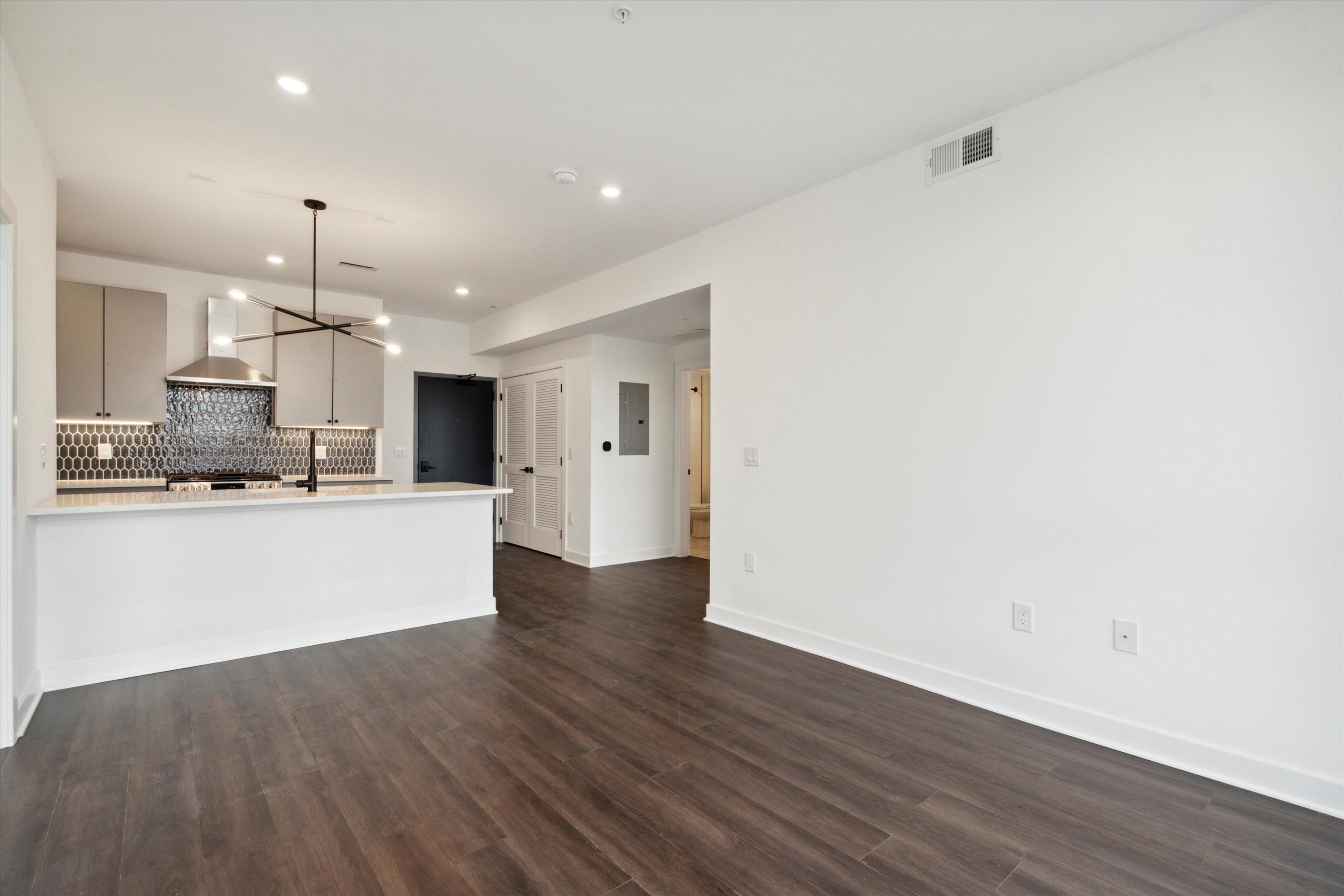 2636 E YORK ST Unit 203