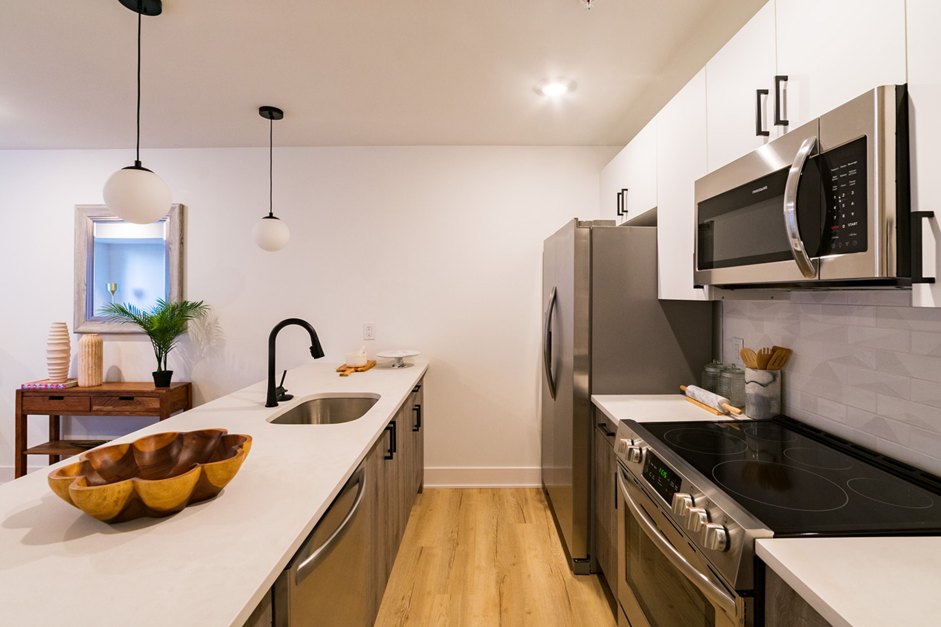 629 W GIRARD AVE Unit 304