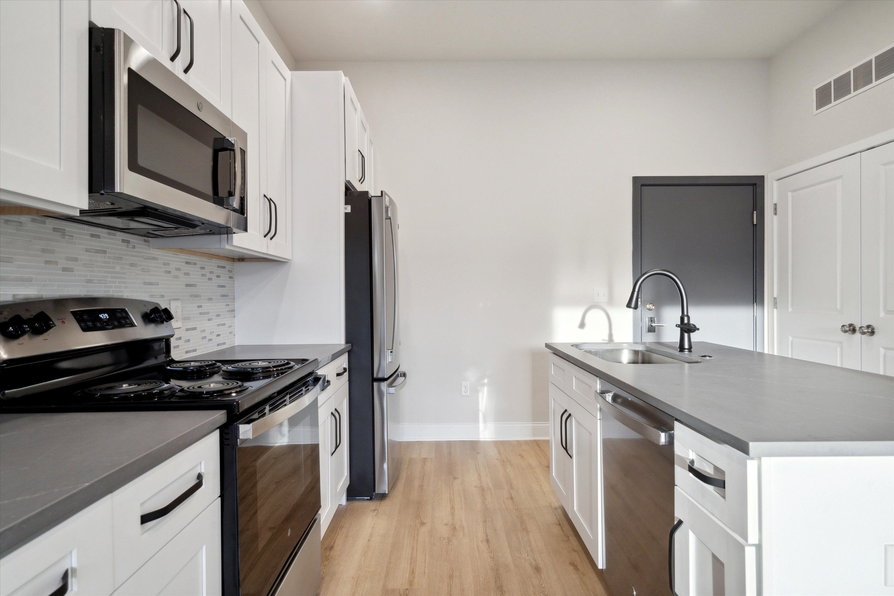 2157 E LEHIGH AVE Unit 210