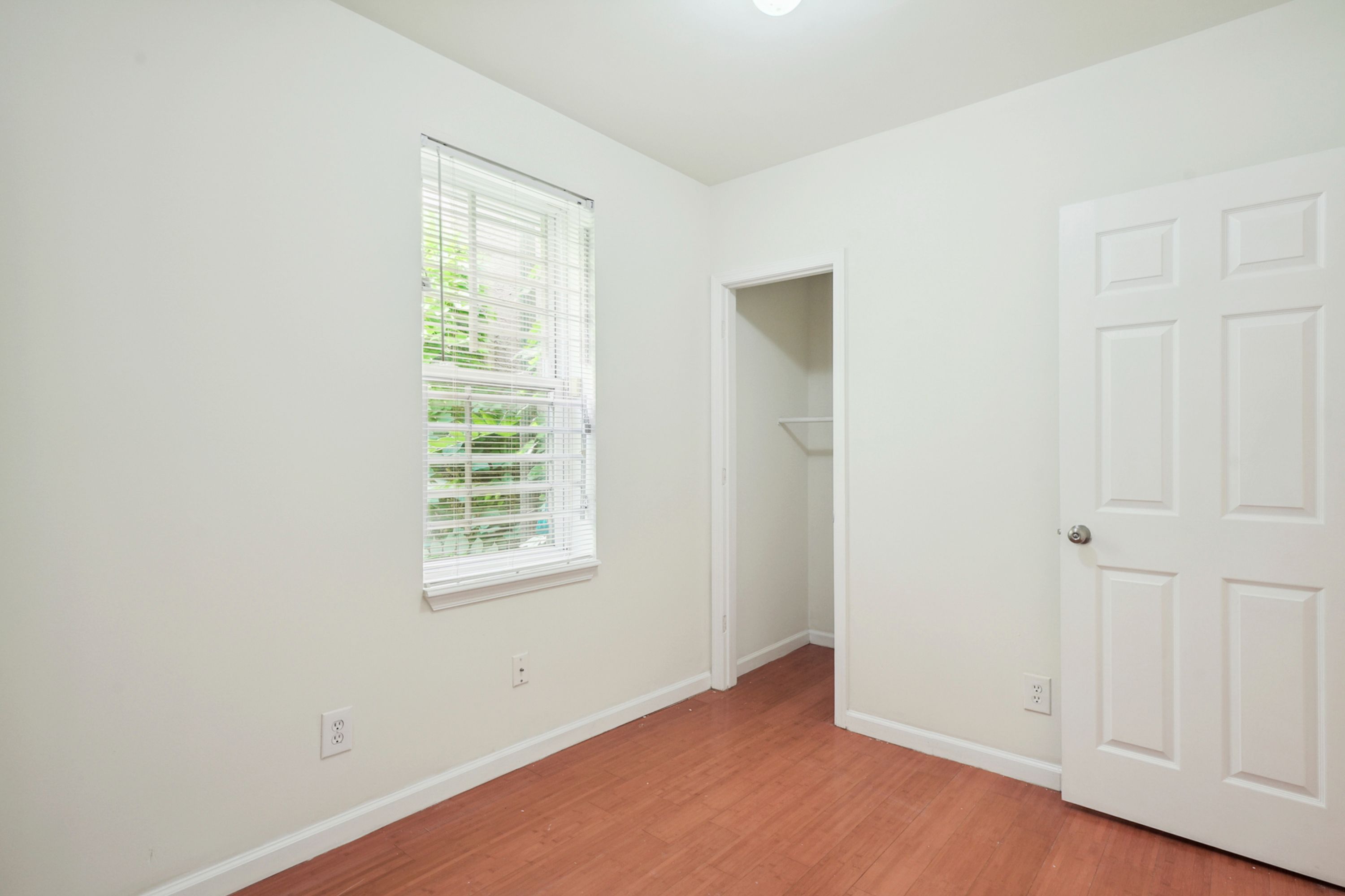 1616 WILLINGTON ST Unit 1