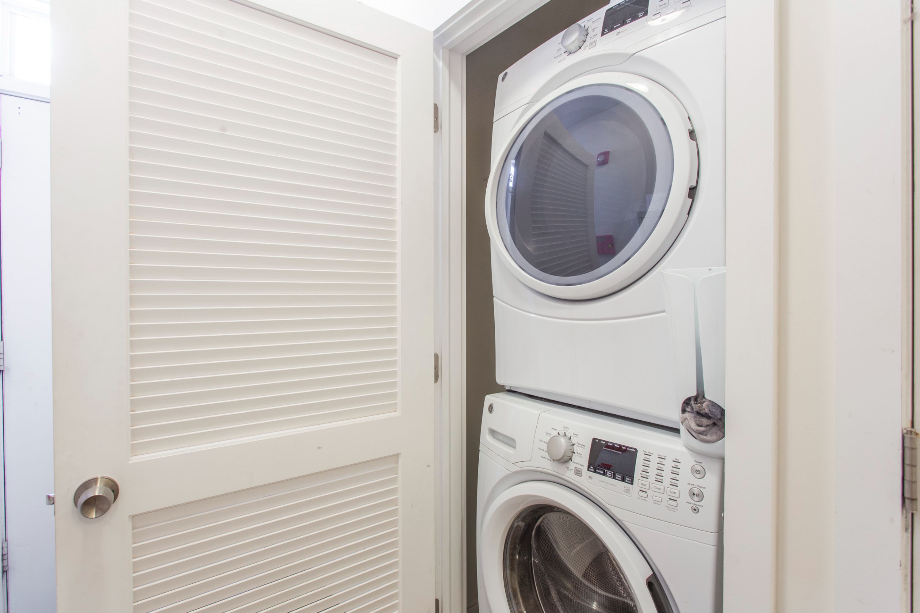 1310 N CARLISLE ST Unit 2R