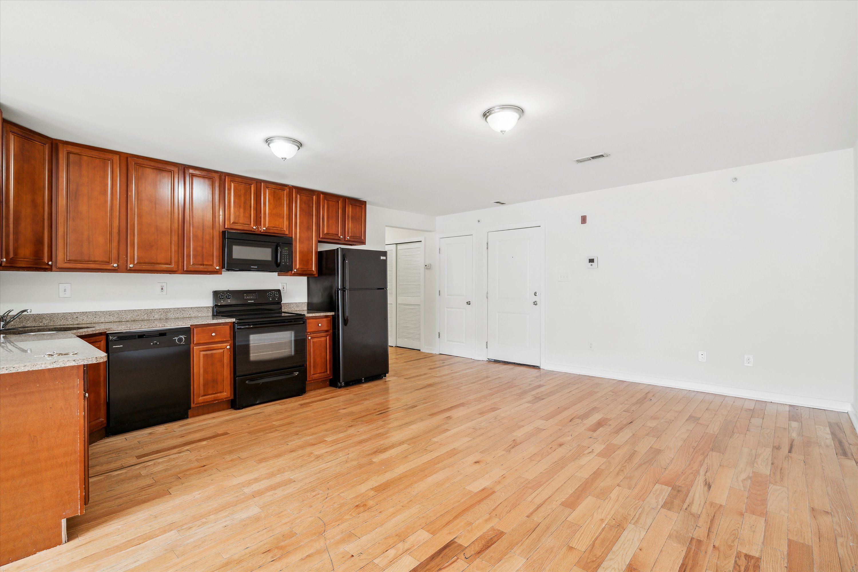 2025 N 17th ST Unit 202