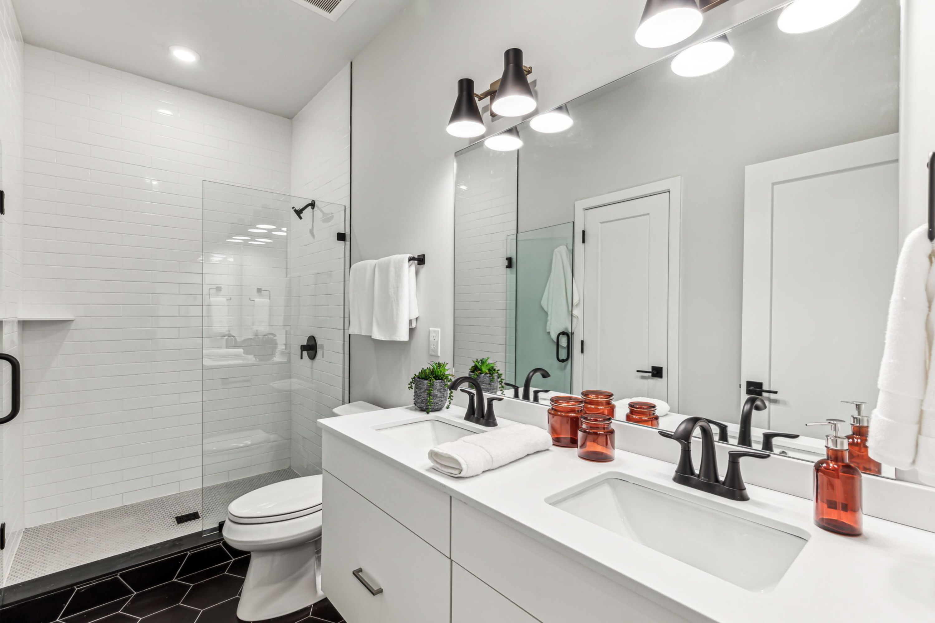 6910 Ridge Avenue Unit 108