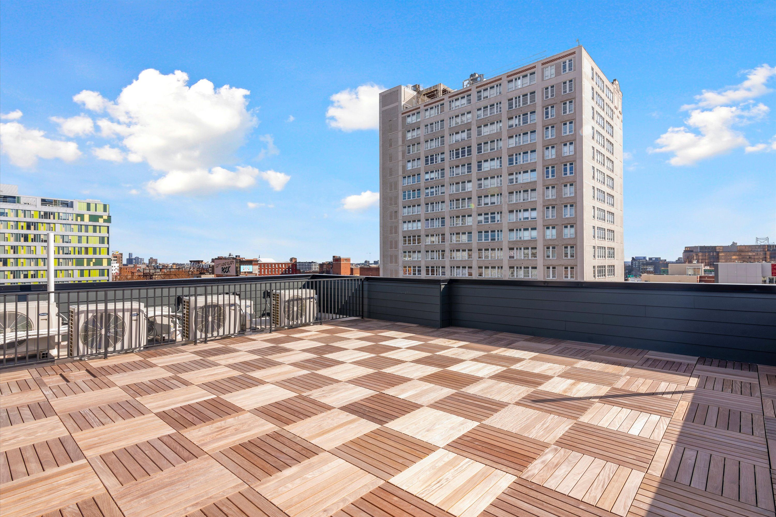 225 N 12TH ST Unit 305