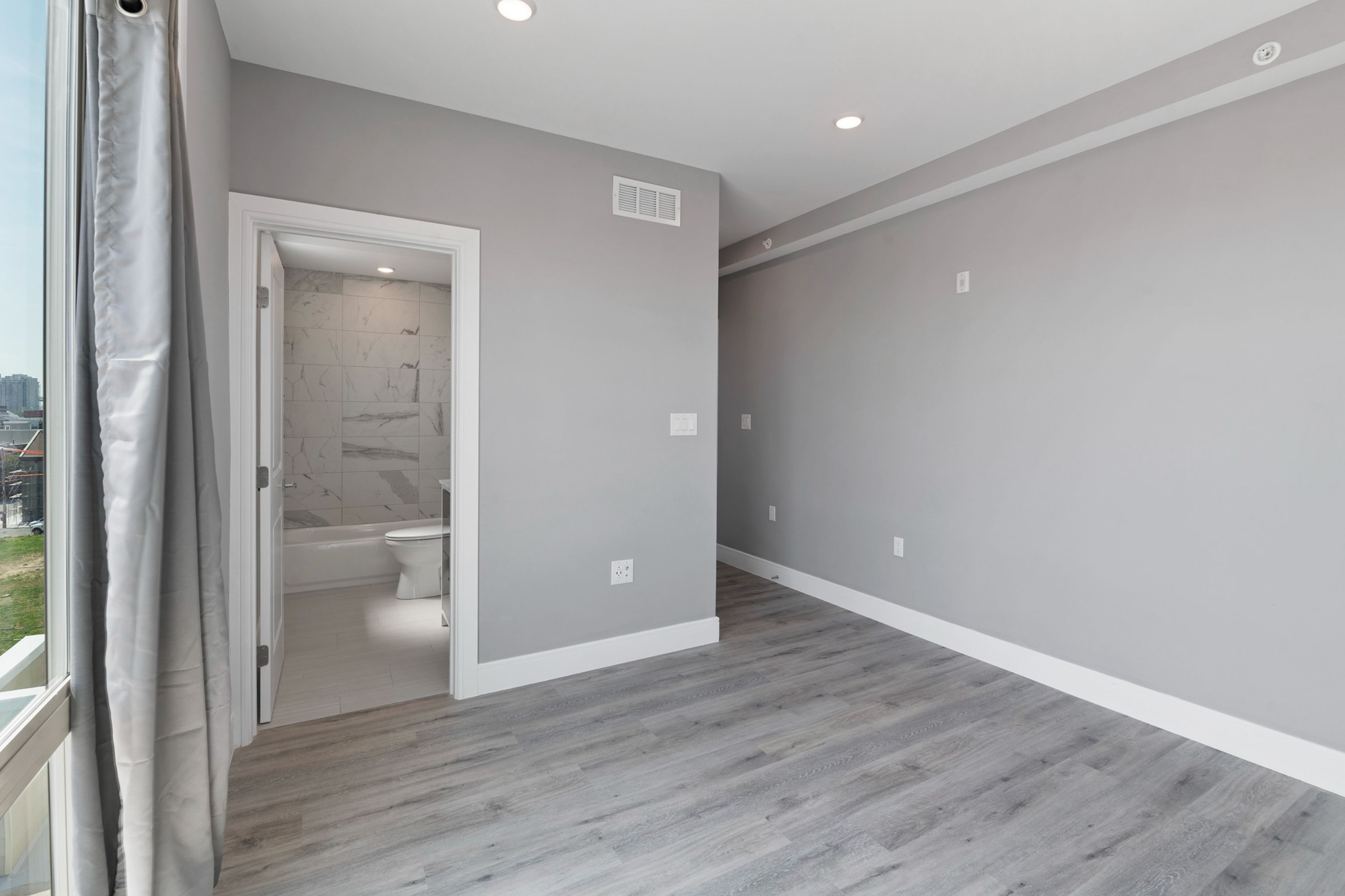 1633 N 2nd St Unit 606PH