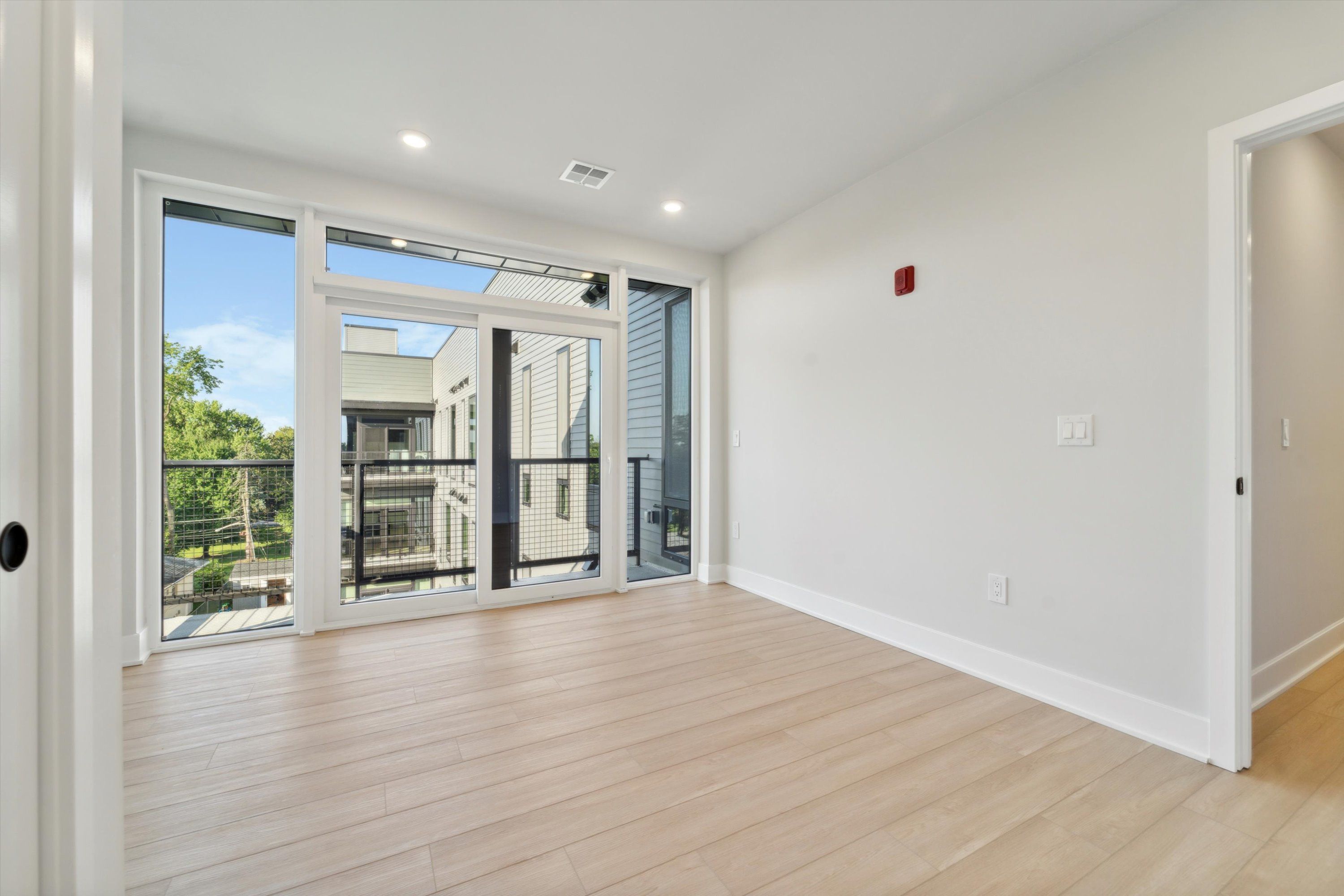 6910 Ridge Avenue Unit 201