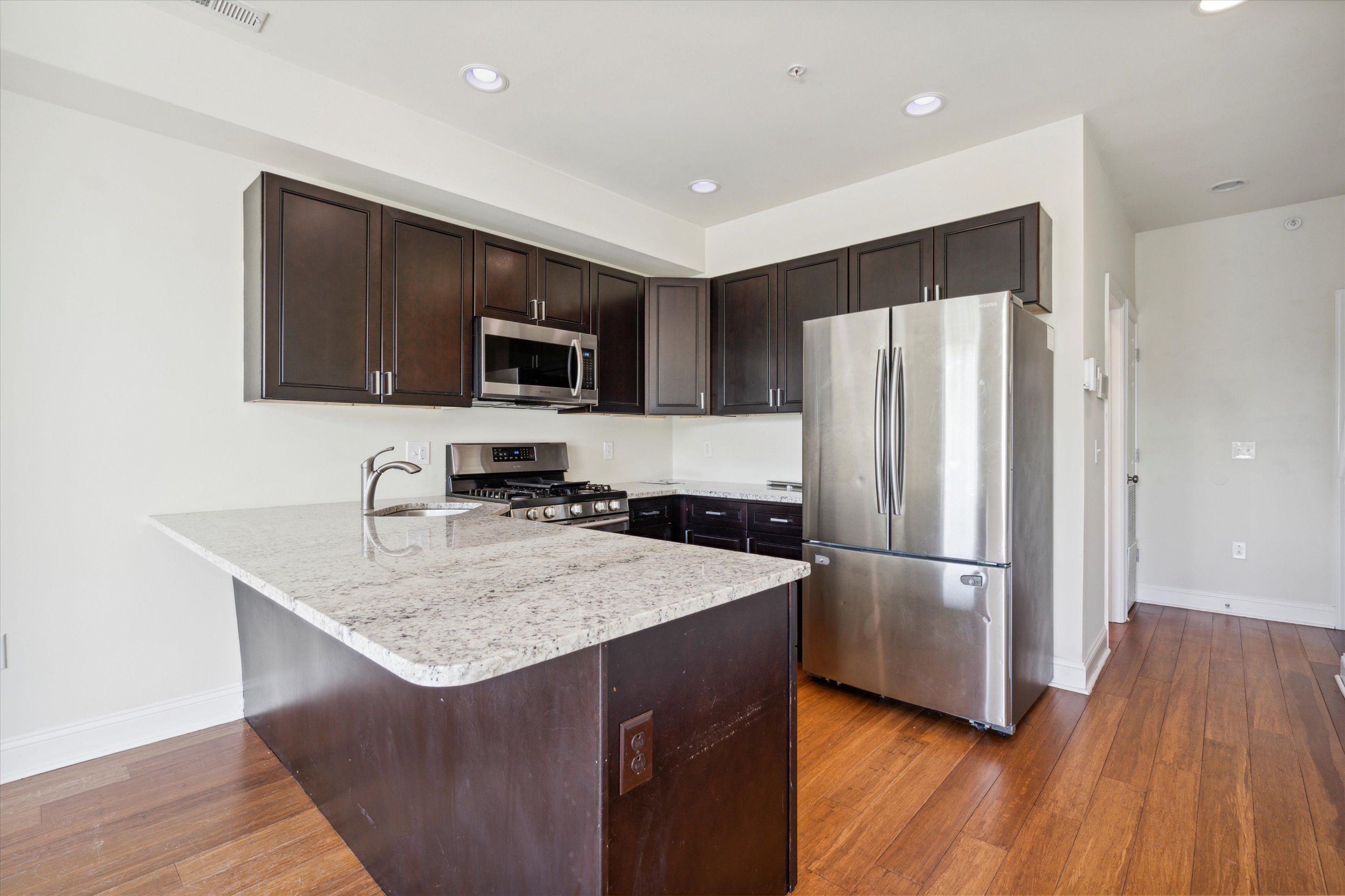 1714 FONTAIN ST Unit B