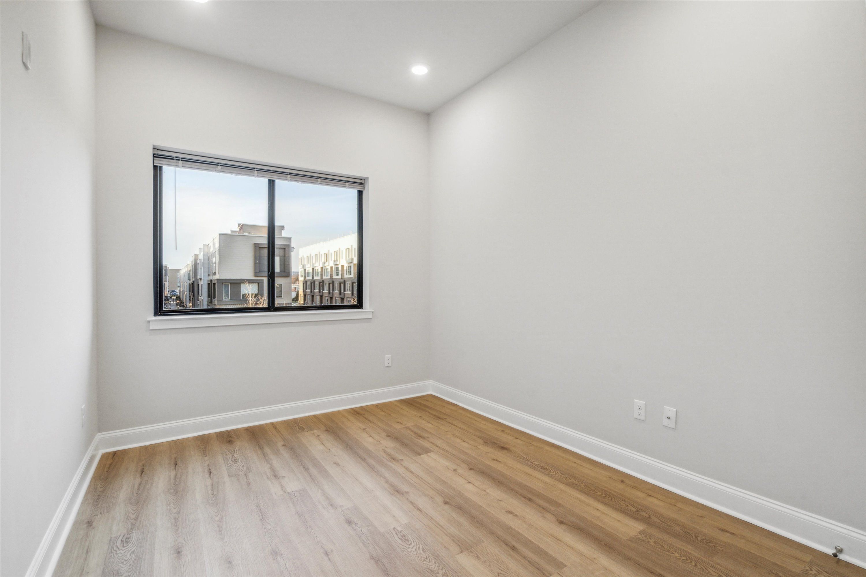 2157 E LEHIGH AVE Unit 401
