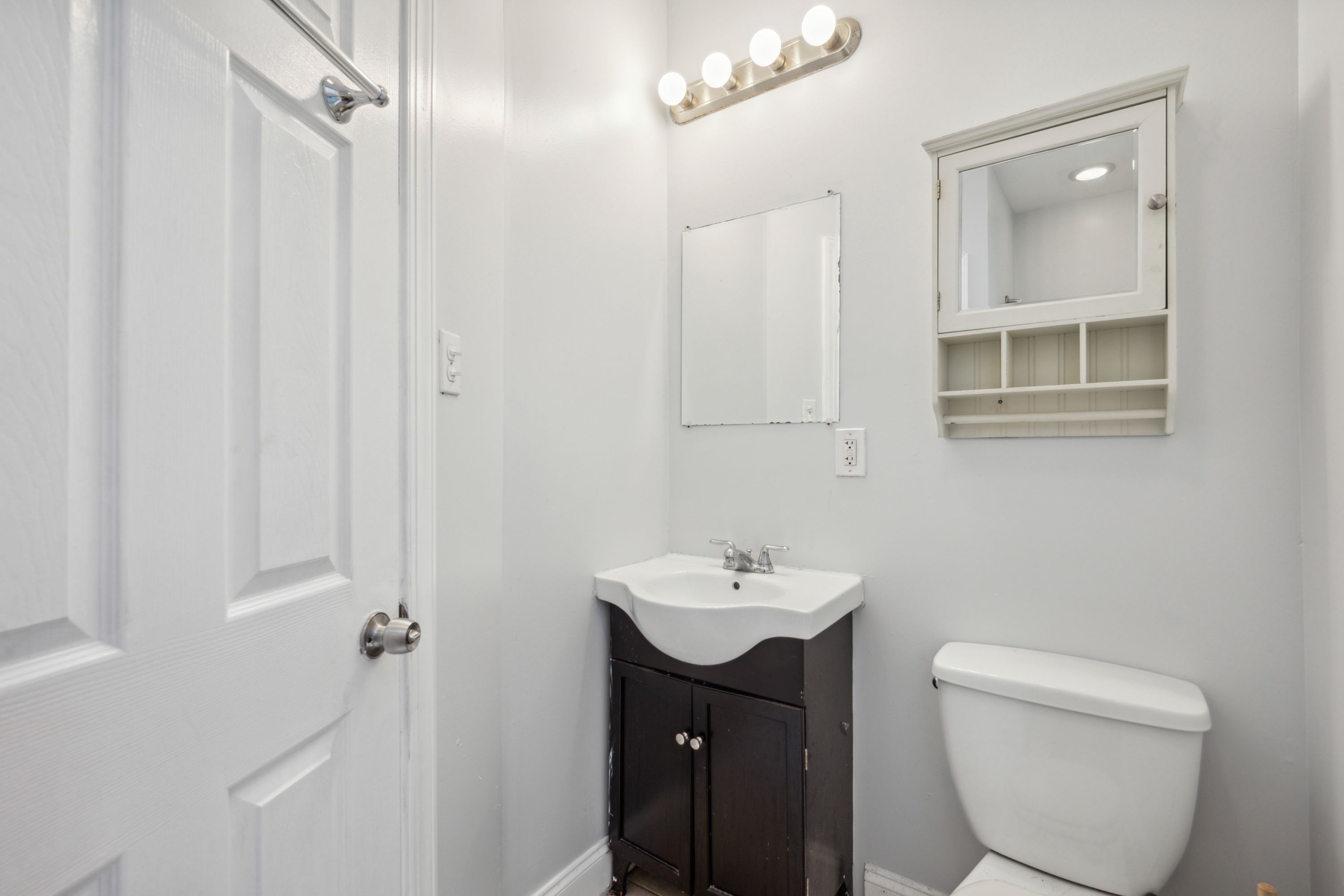 1729 W MONTGOMERY AVE Unit 2