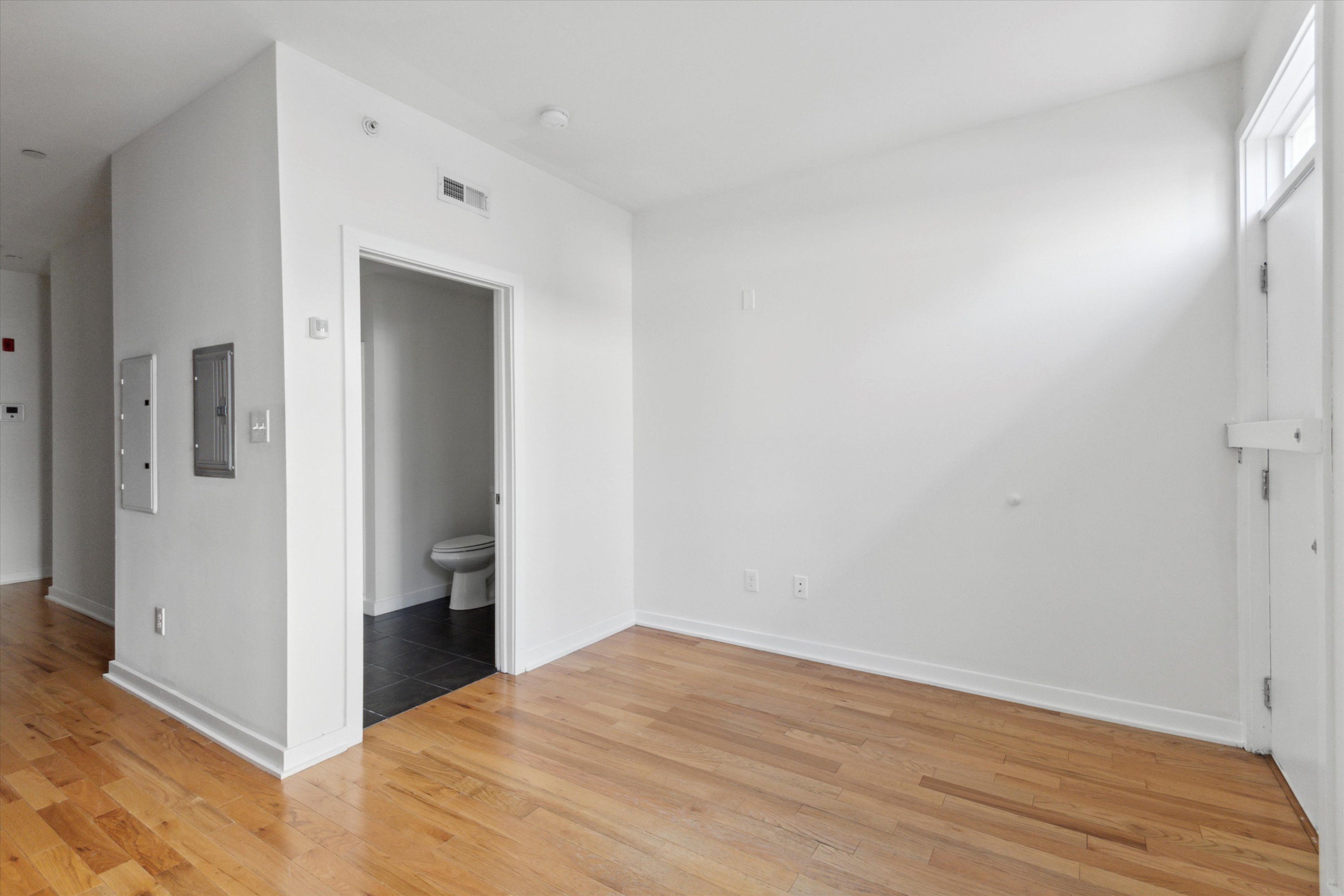 2025 N 17th ST Unit 002