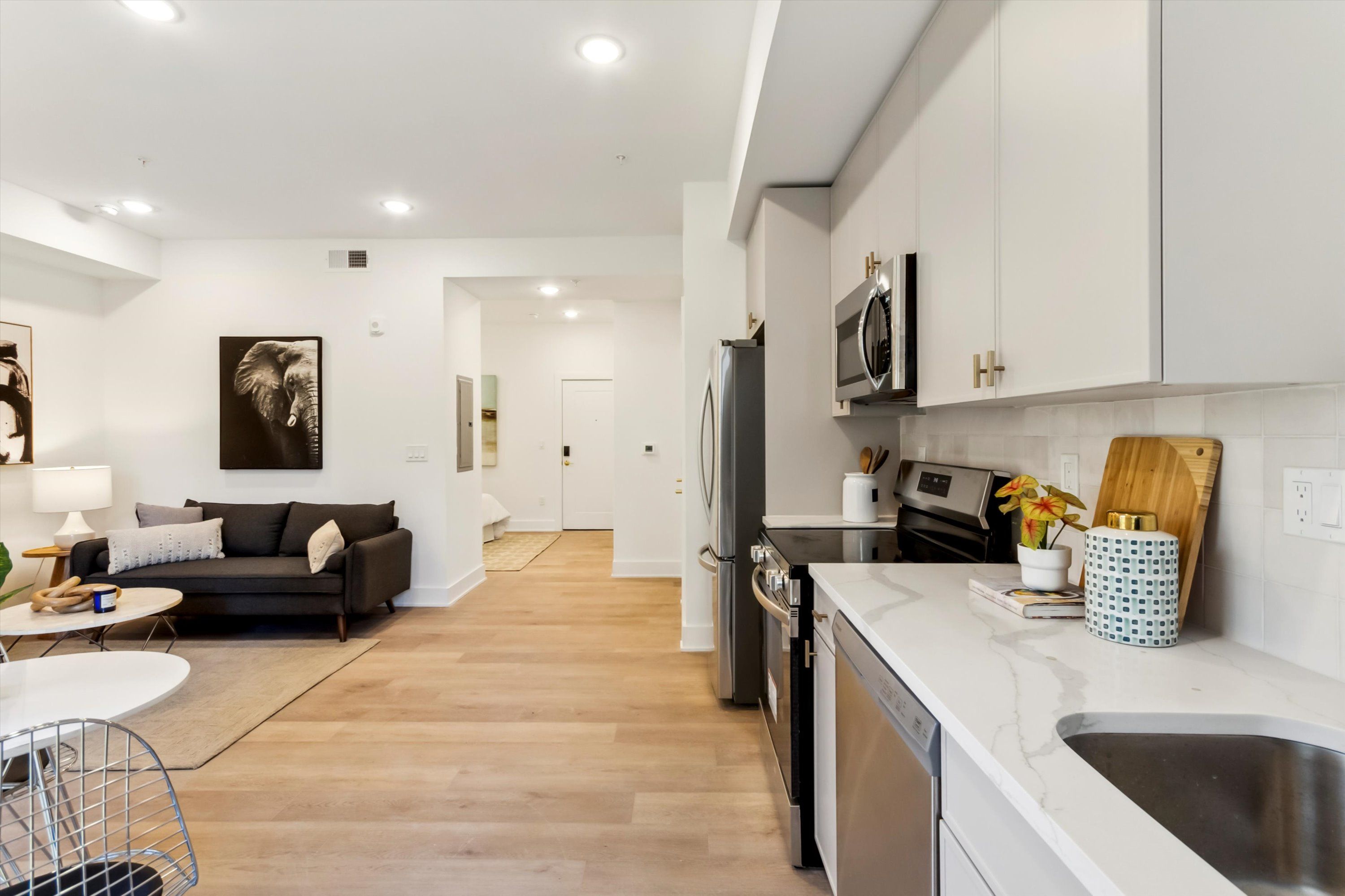 367 W Hortter St Unit 202