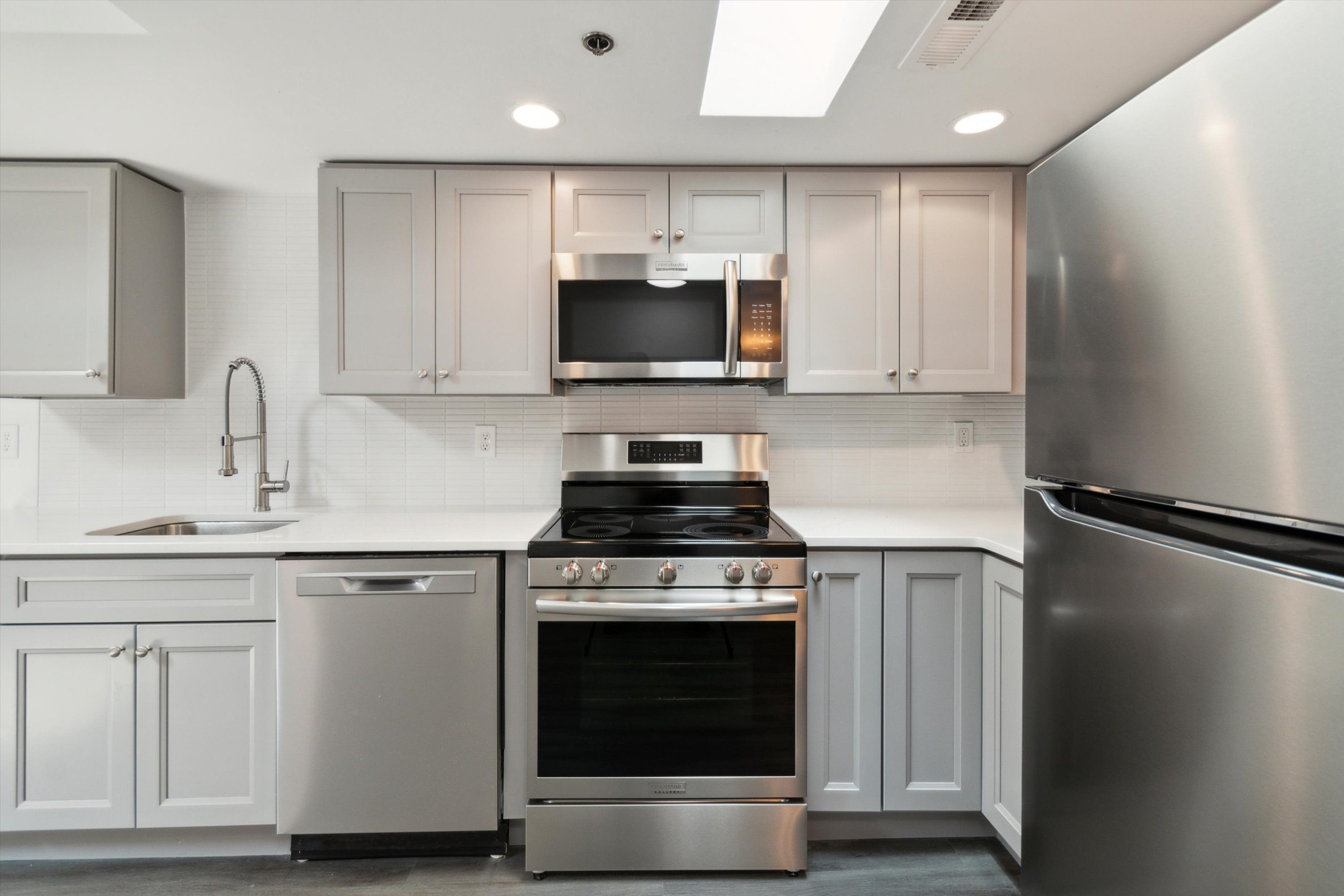 152 NASSAU ST Unit 2