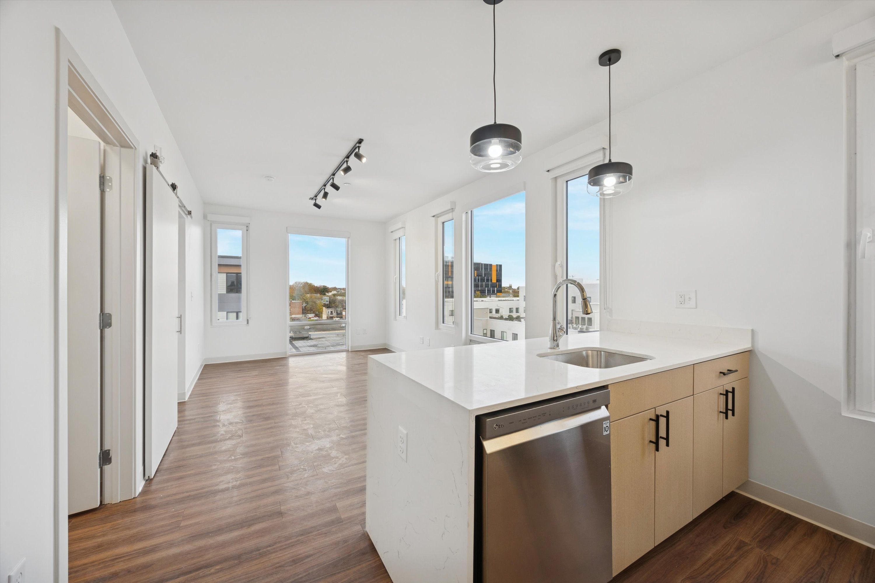 4240 Chestnut St Unit 423