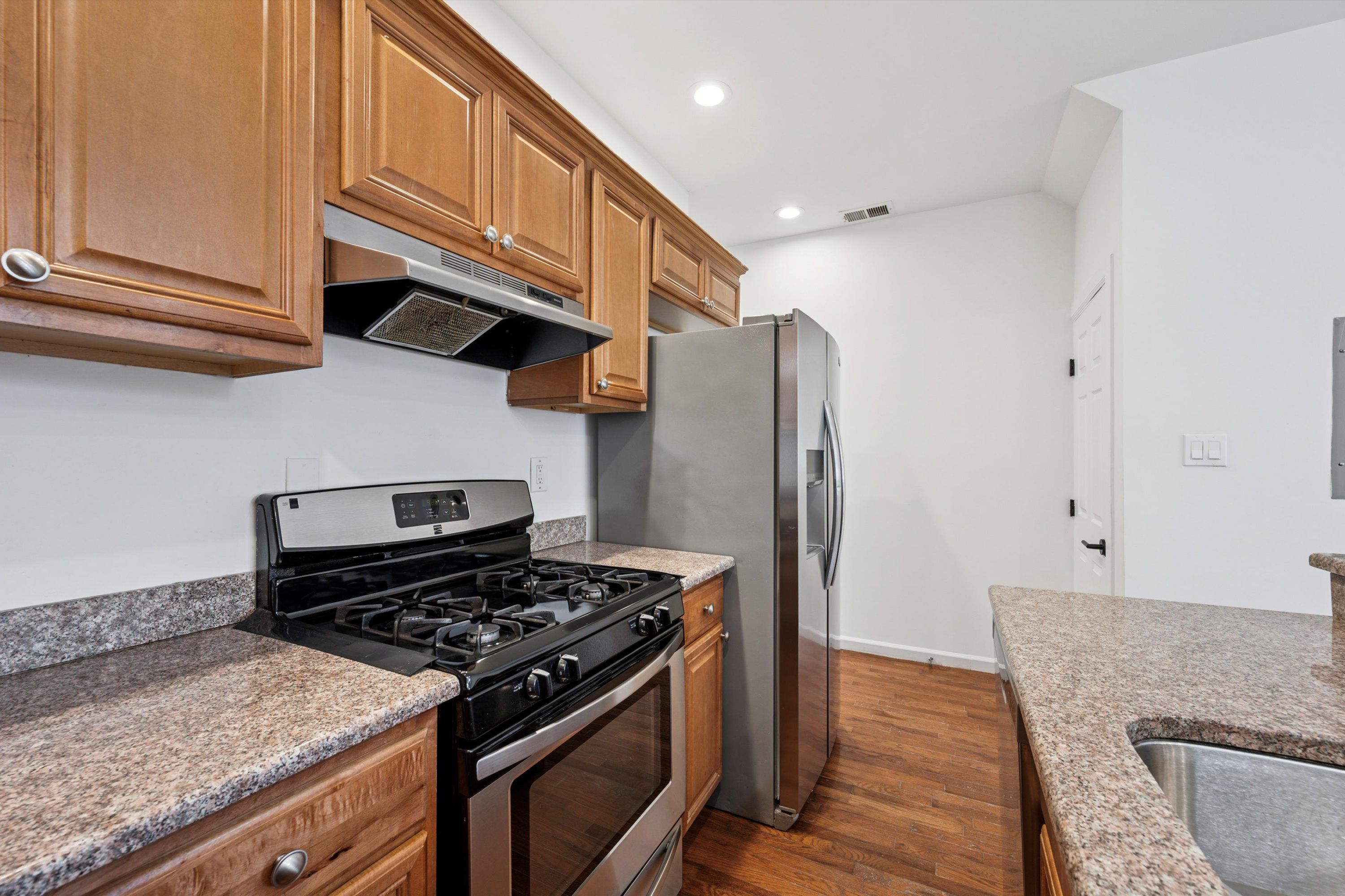 1629 GERMANTOWN AVE Unit 1