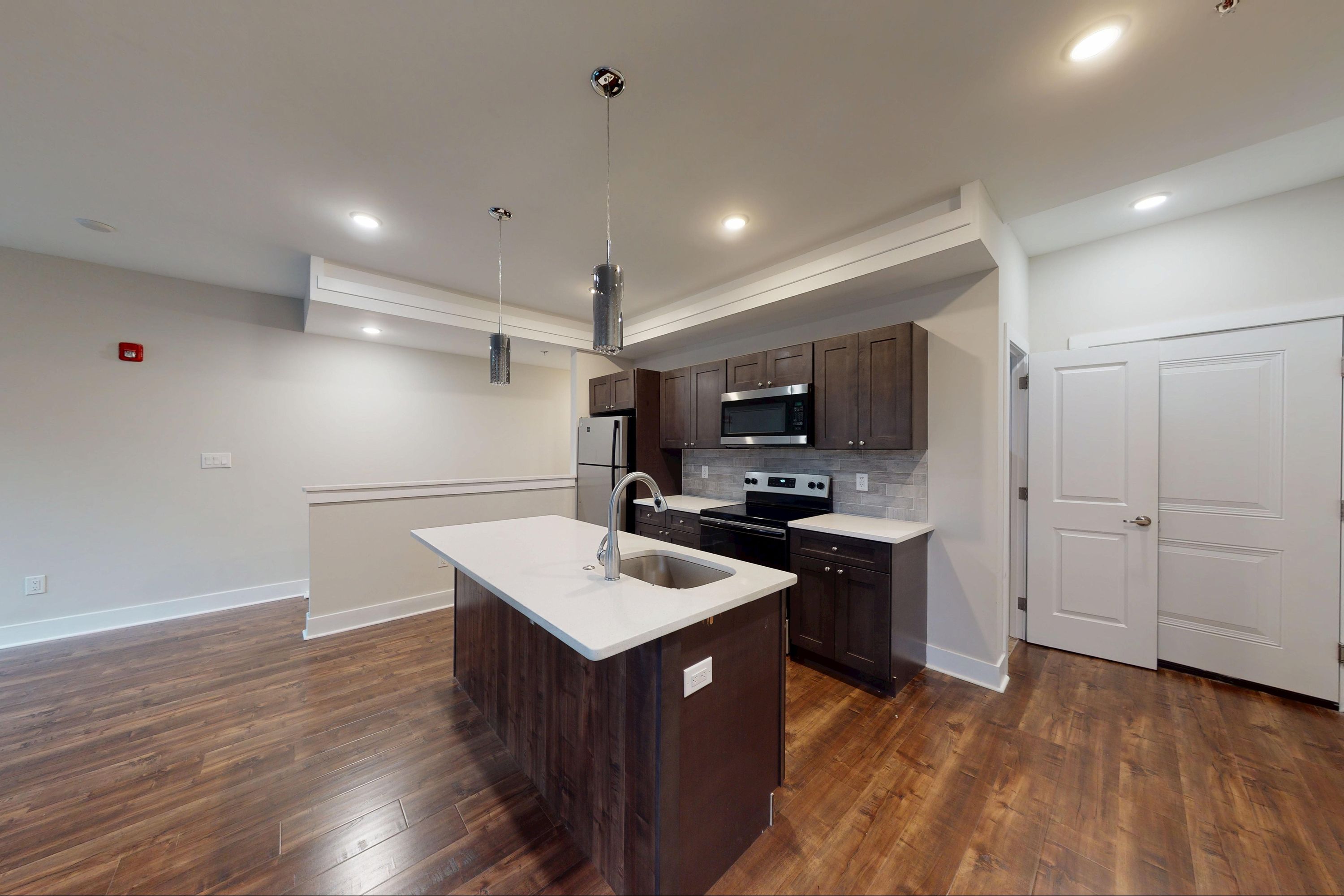 1419 N Franklin St Unit 2