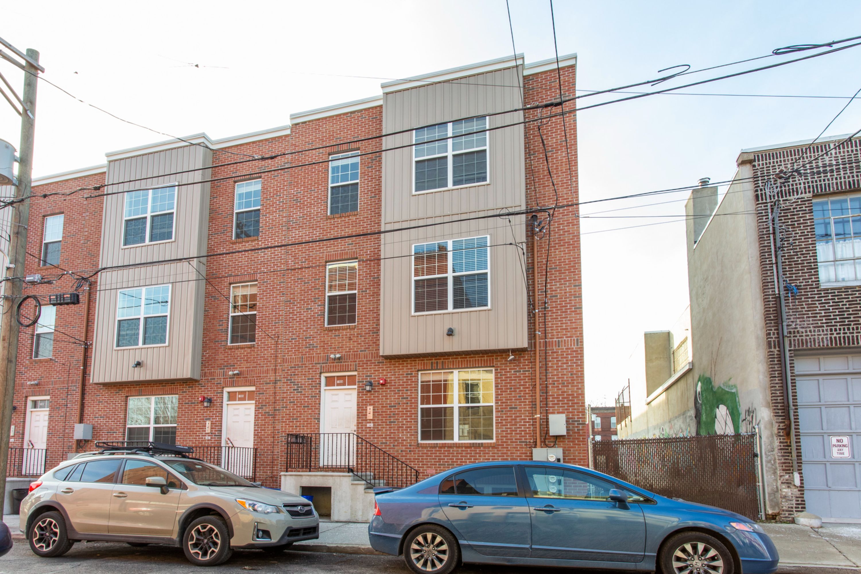 697 W BERKS ST Unit 1