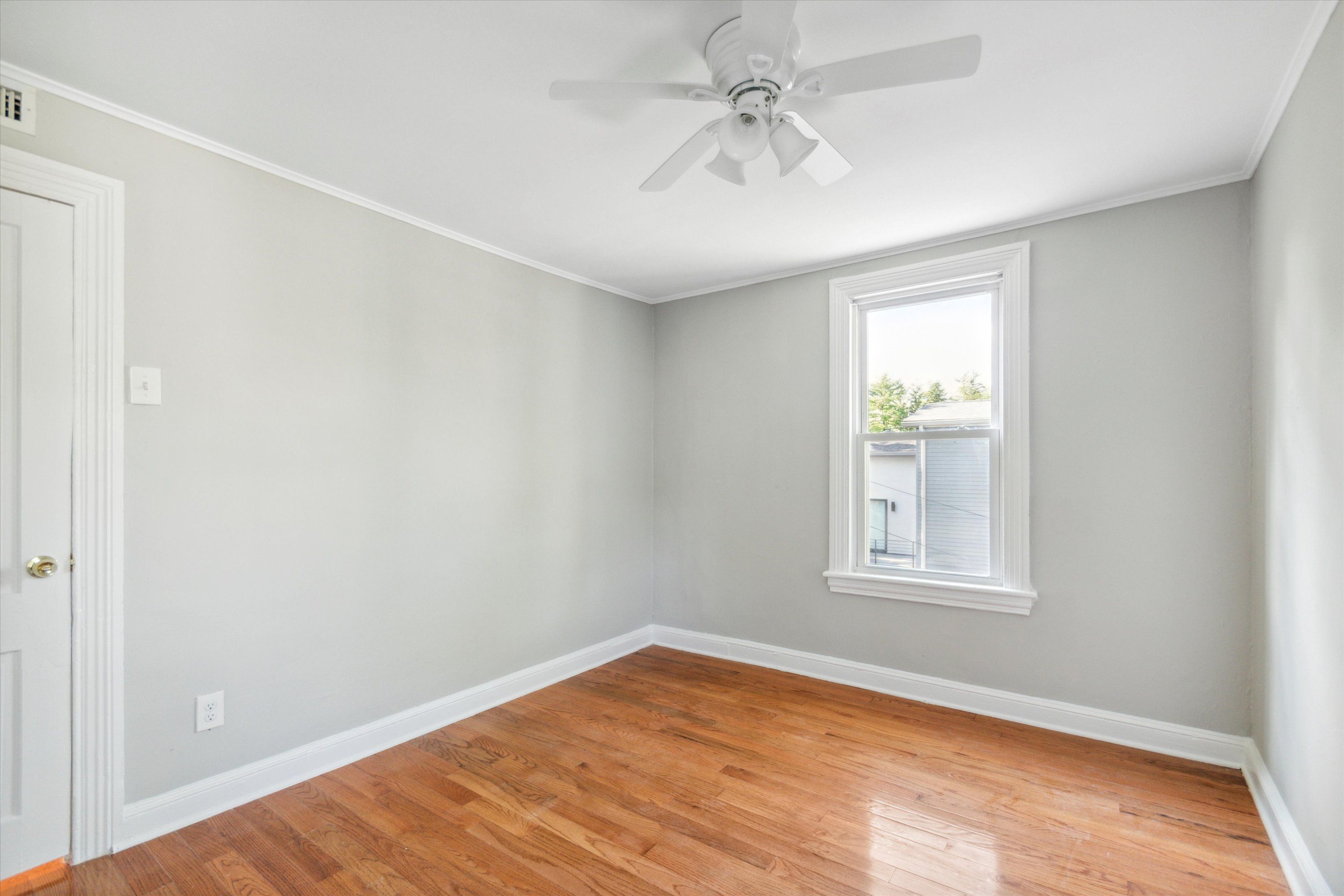 128-130 Spruce St Unit 4
