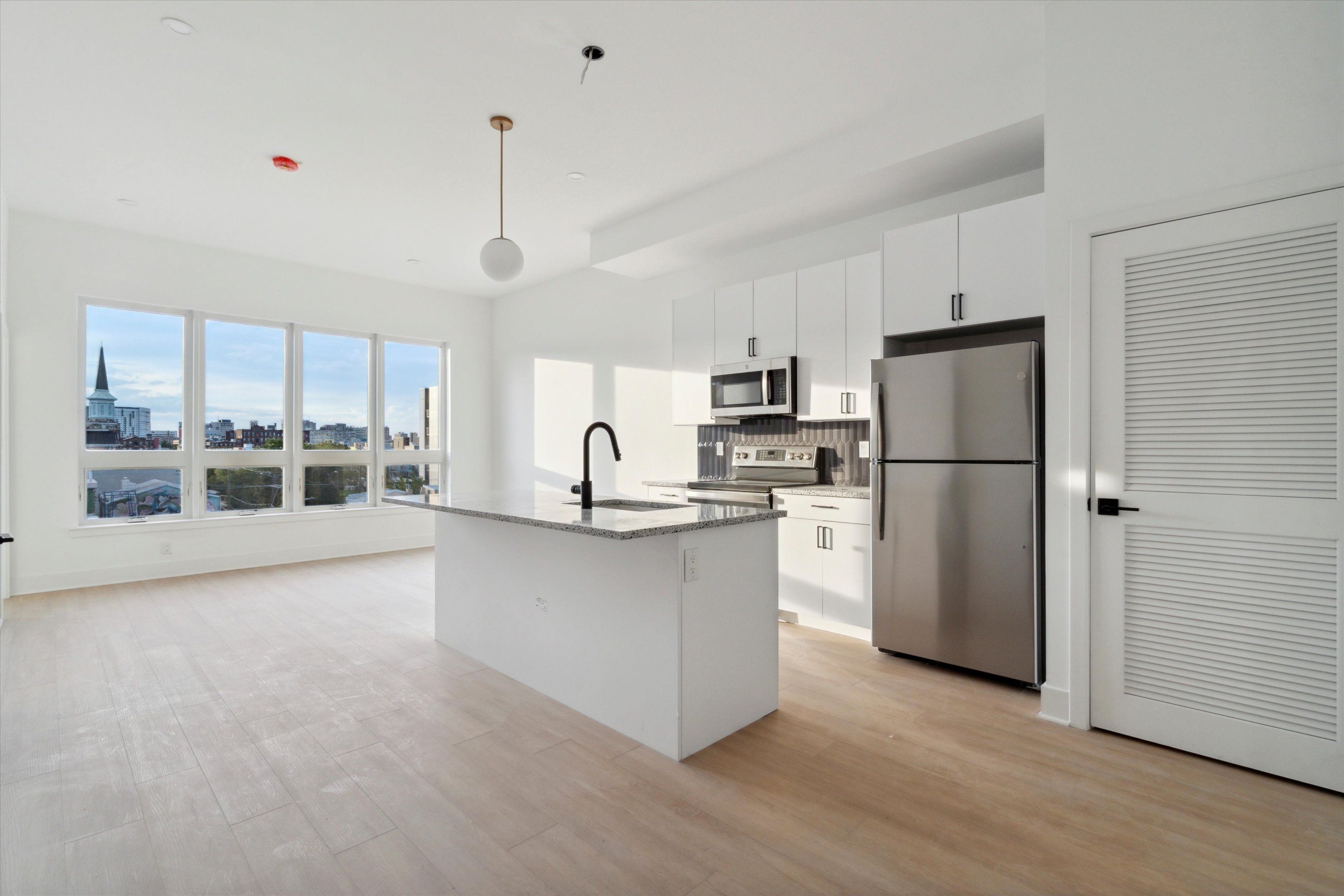 1643 N 2ND ST Unit 402