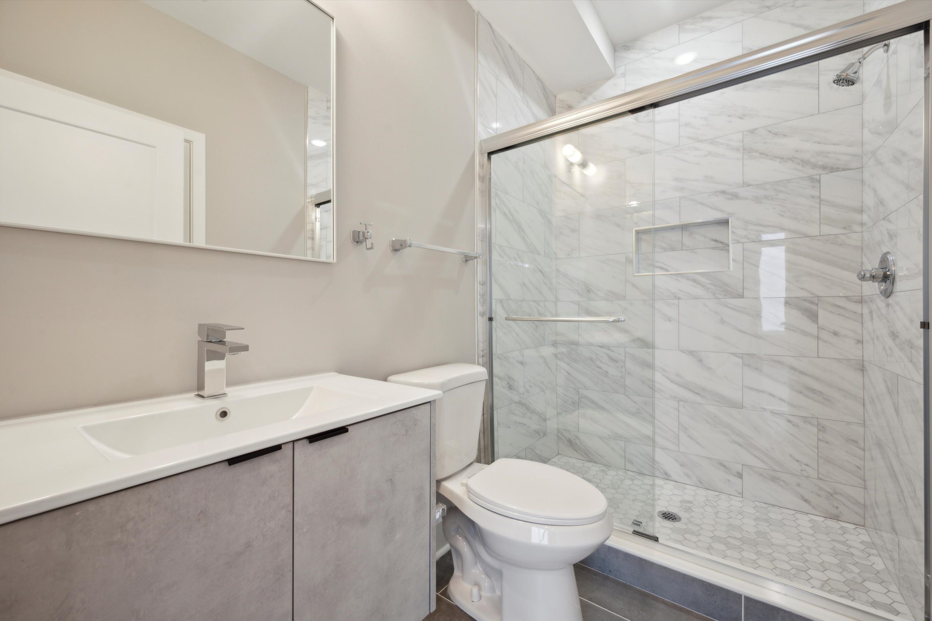 1513 Seybert St Unit 2