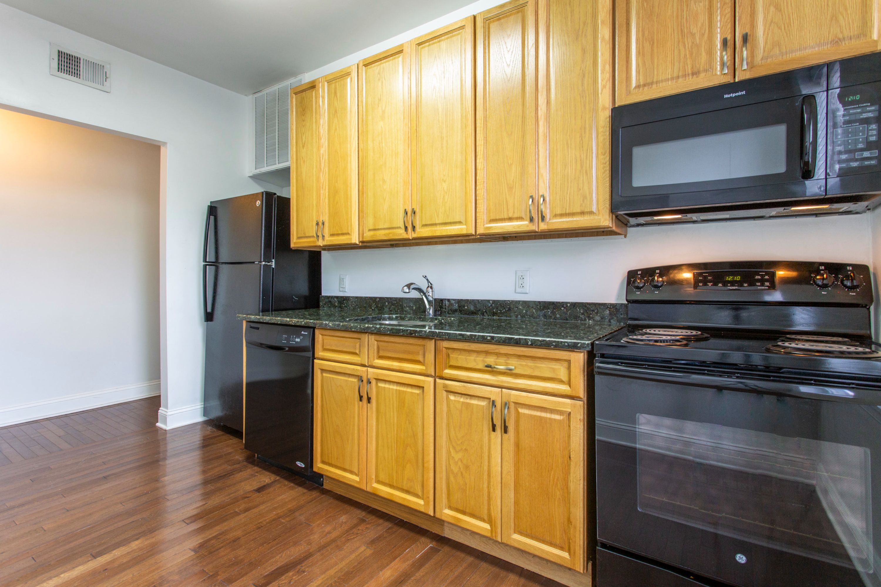 1539 CECIL B MOORE AVE Unit 3