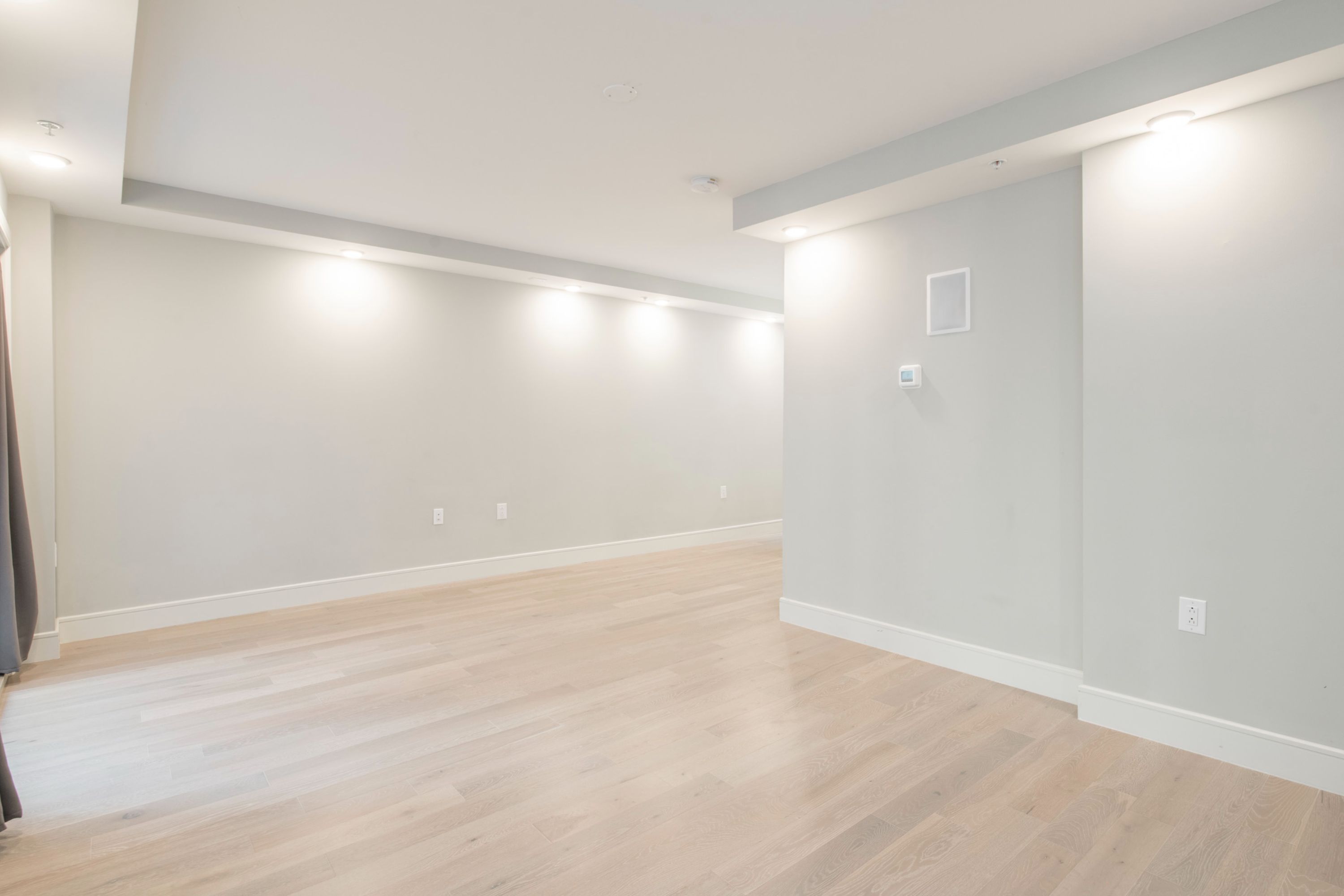 628 N Bodine ST Unit 1