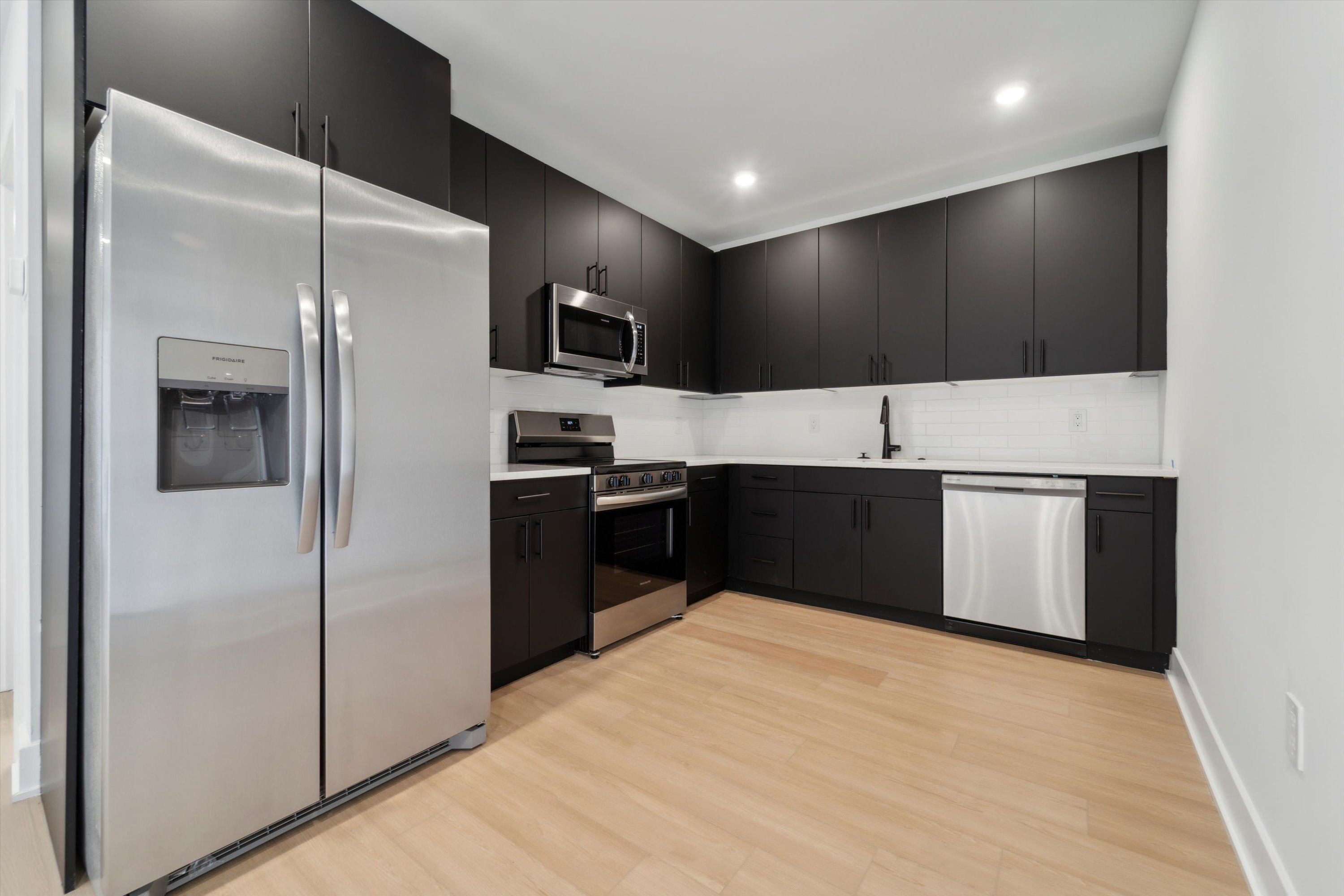6910 Ridge Avenue Unit 201