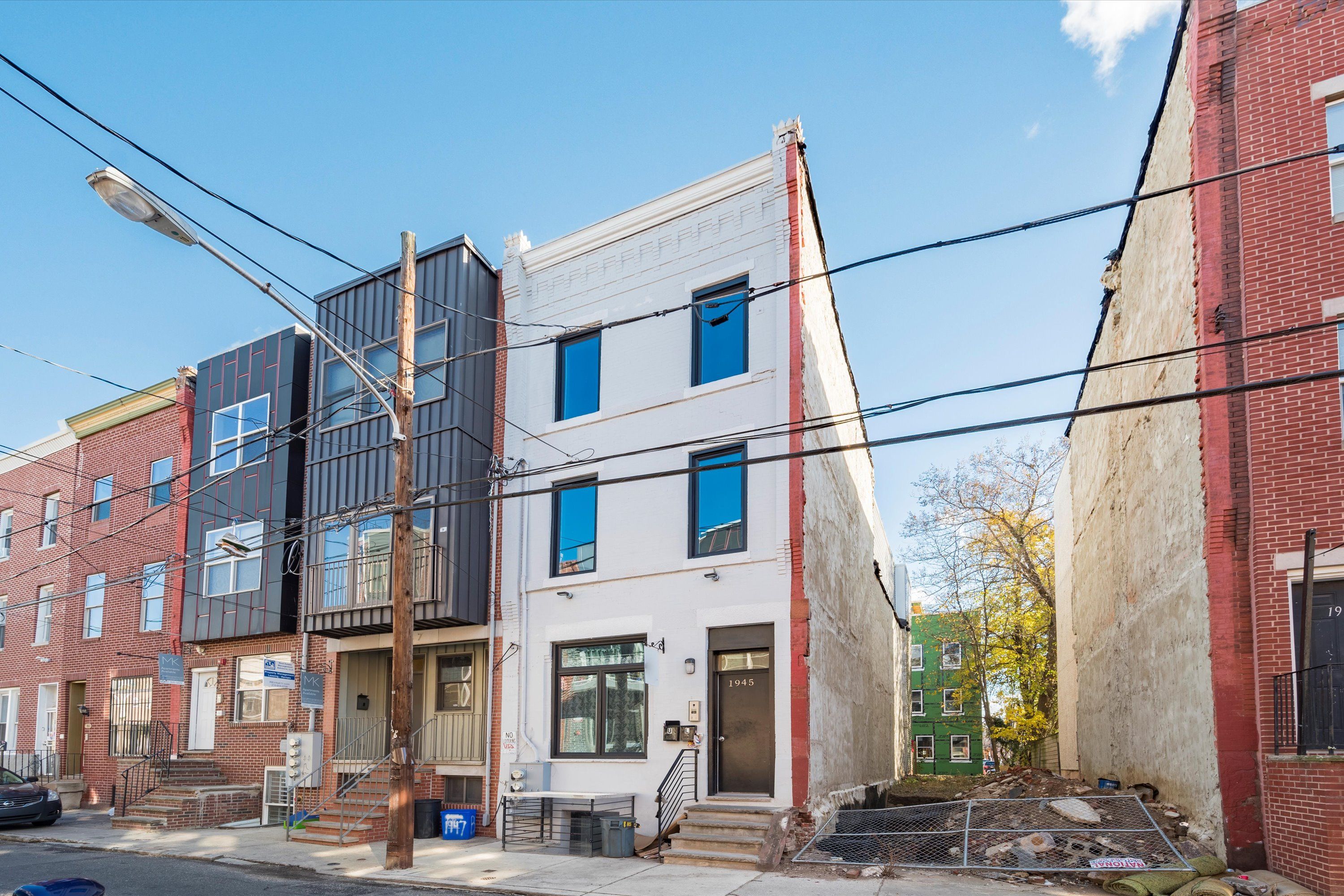 1945 N GRATZ ST Unit 2